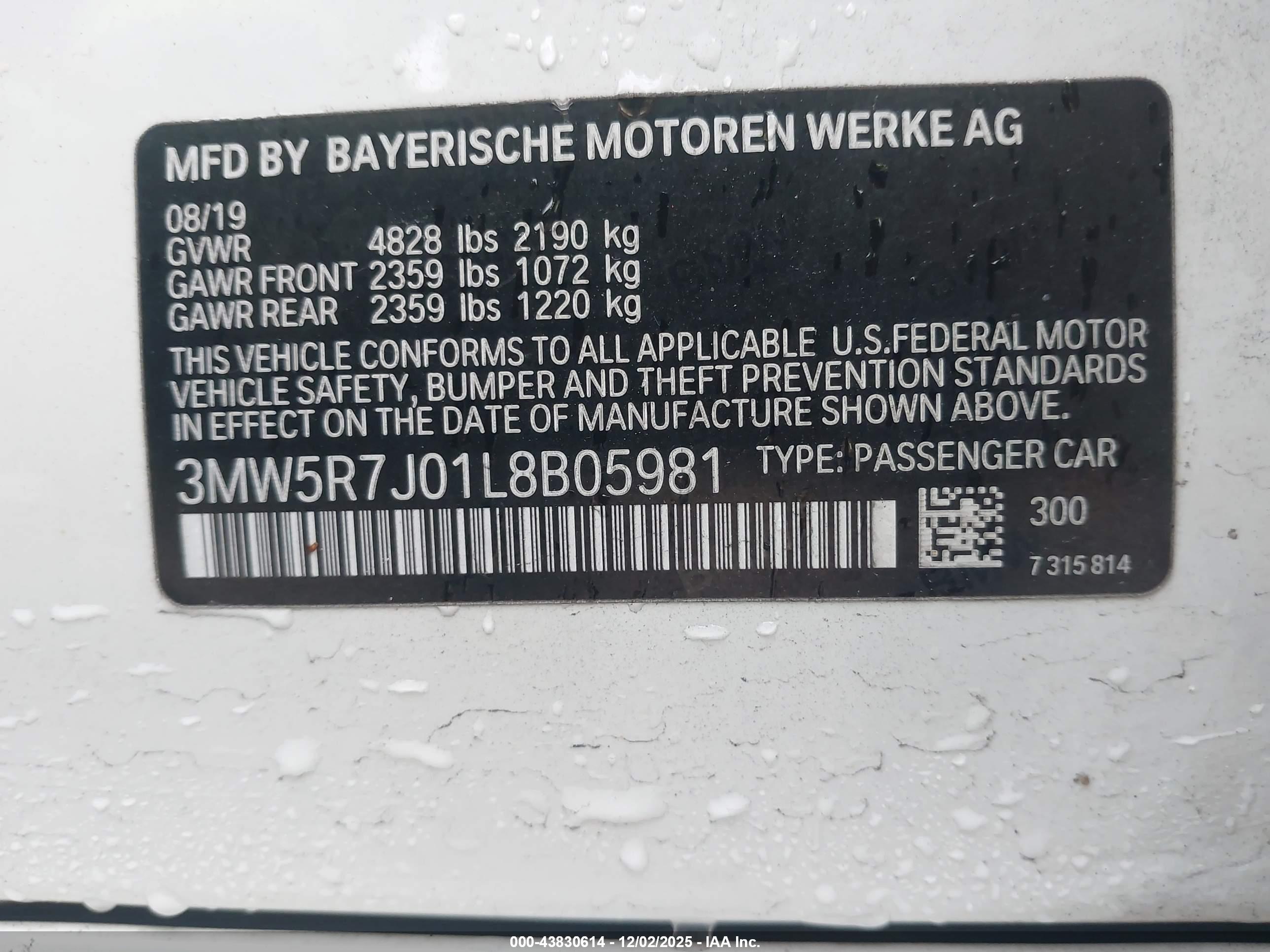 BMW 330I image 9