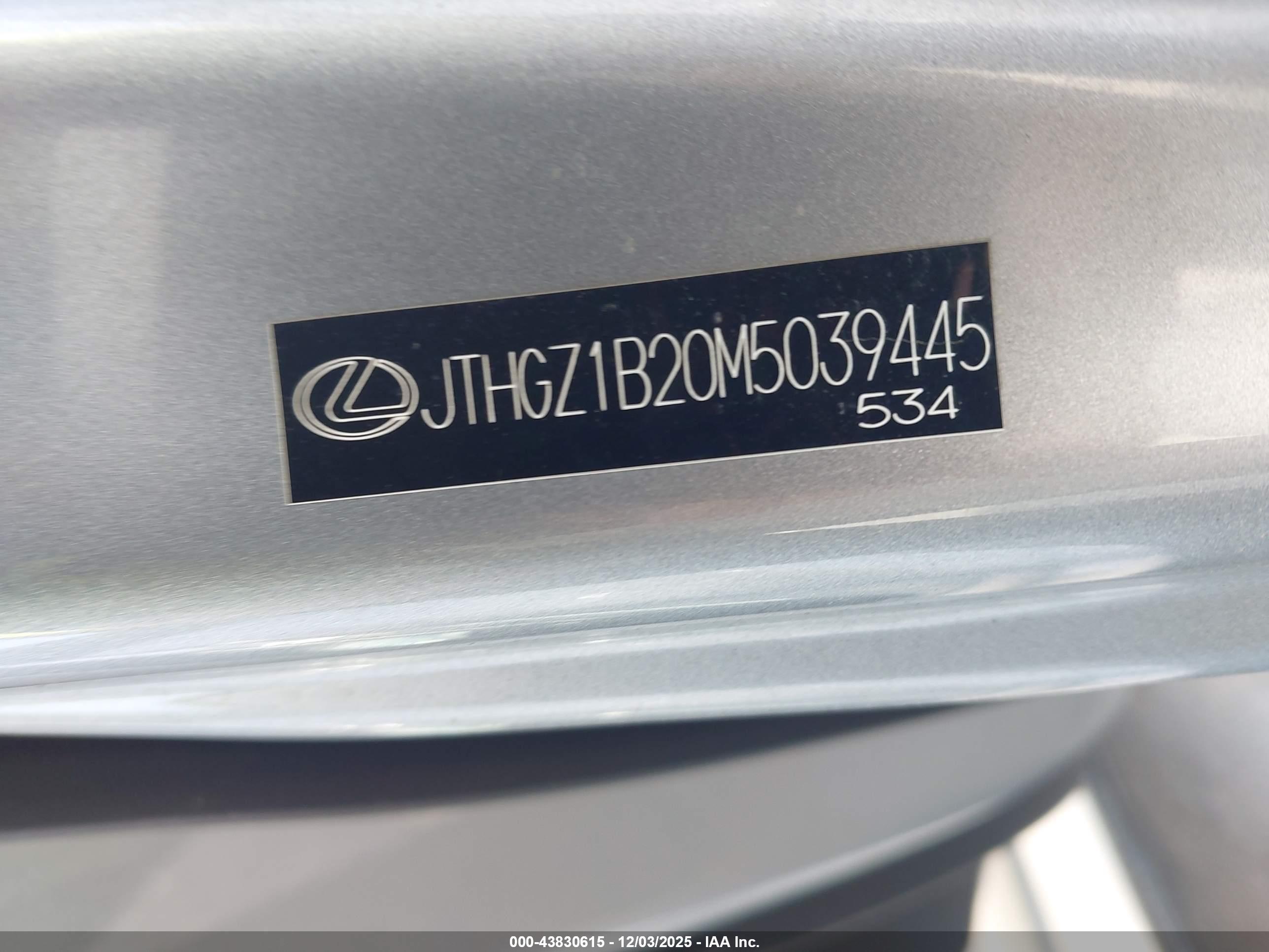 LEXUS IS image 9