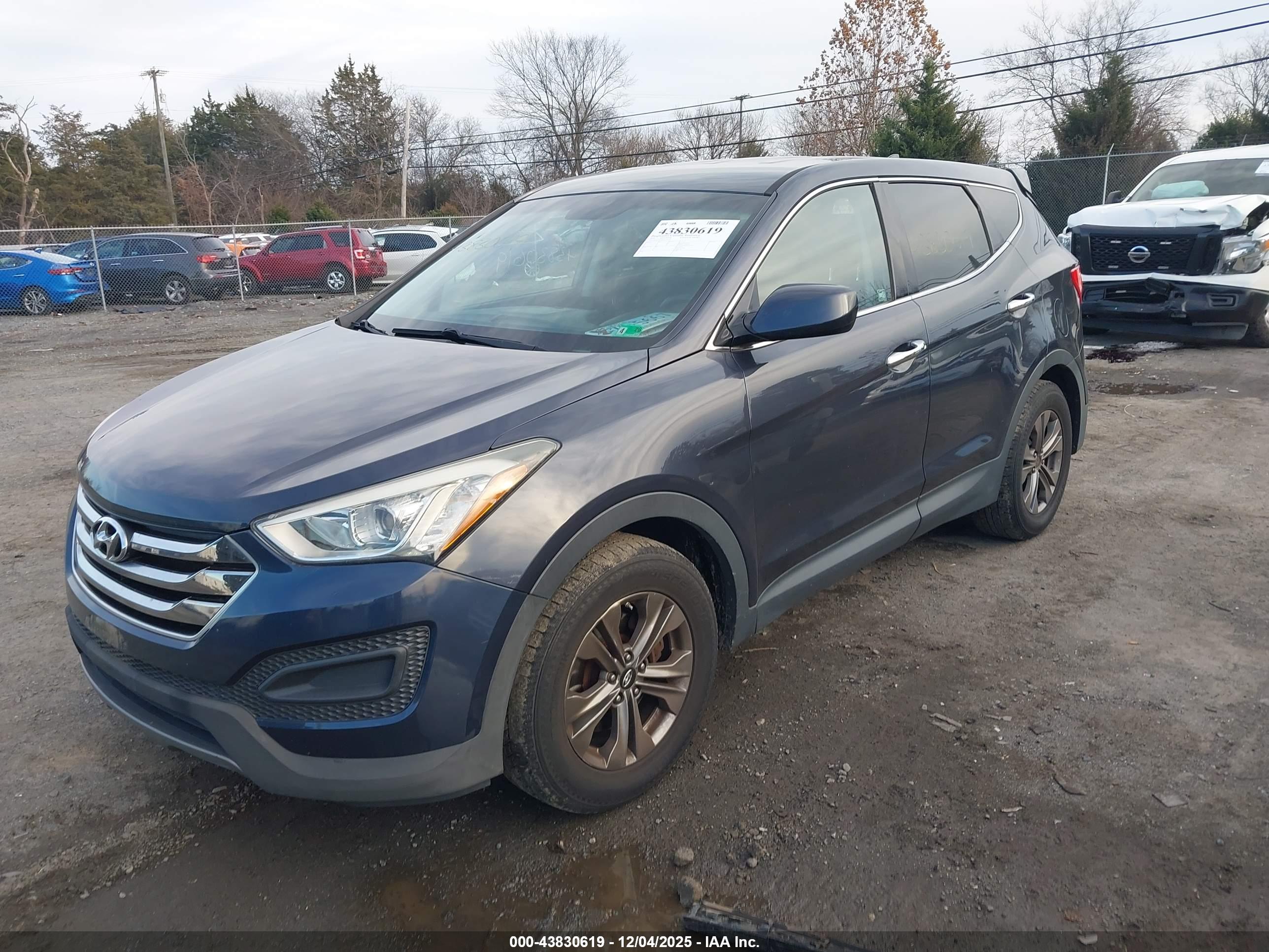 HYUNDAI SANTA image 2