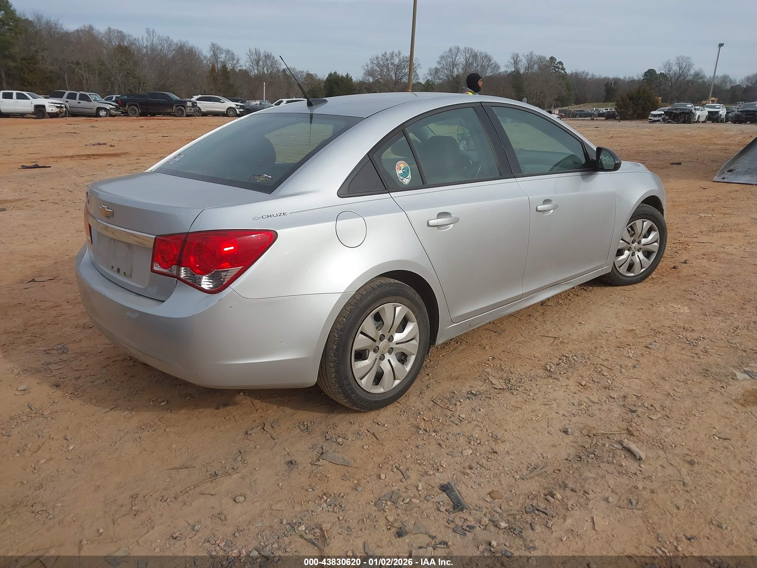 CHEVROLET CRUZE image 4