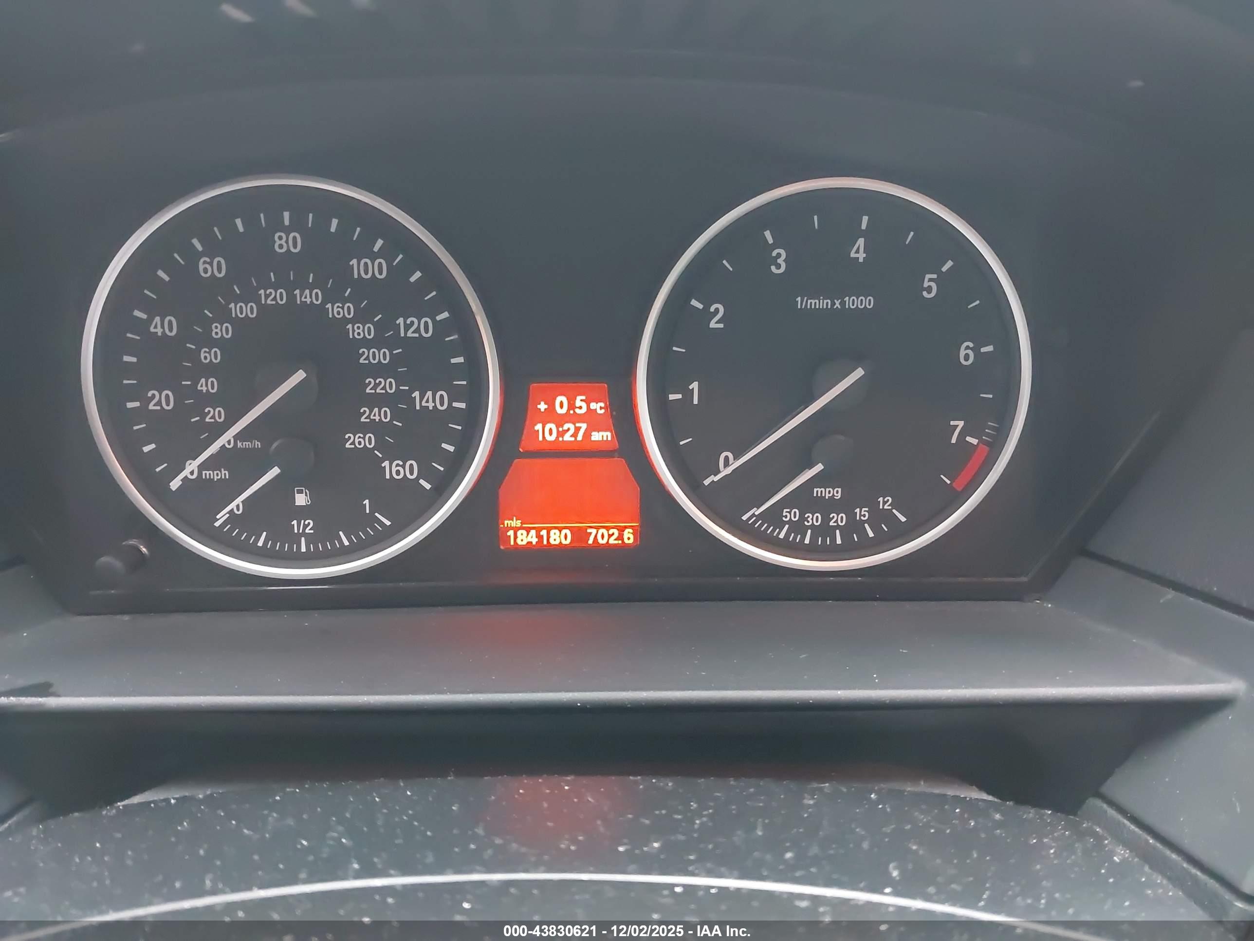 BMW 528I image 7
