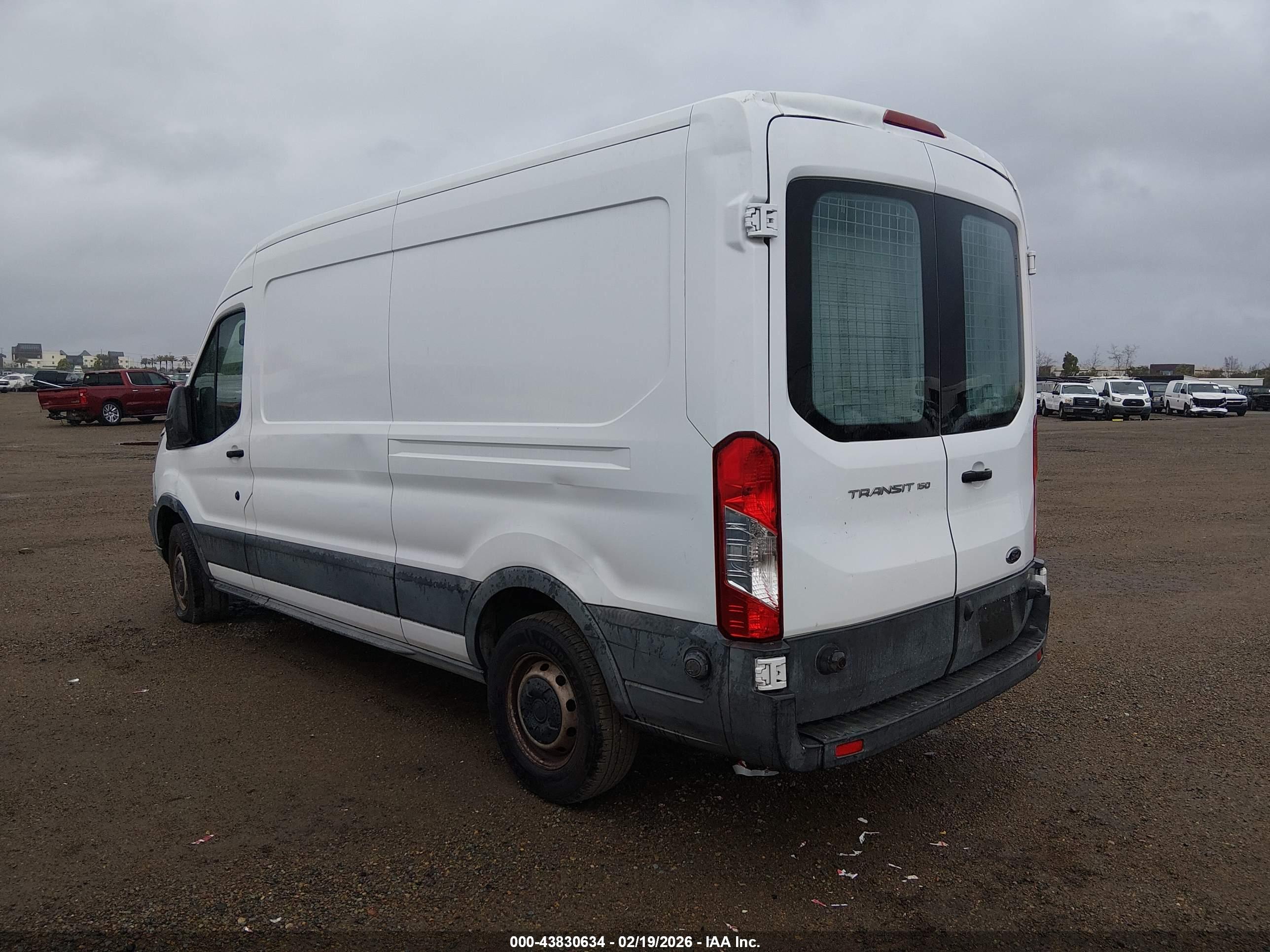 FORD TRANSIT-150 image 3