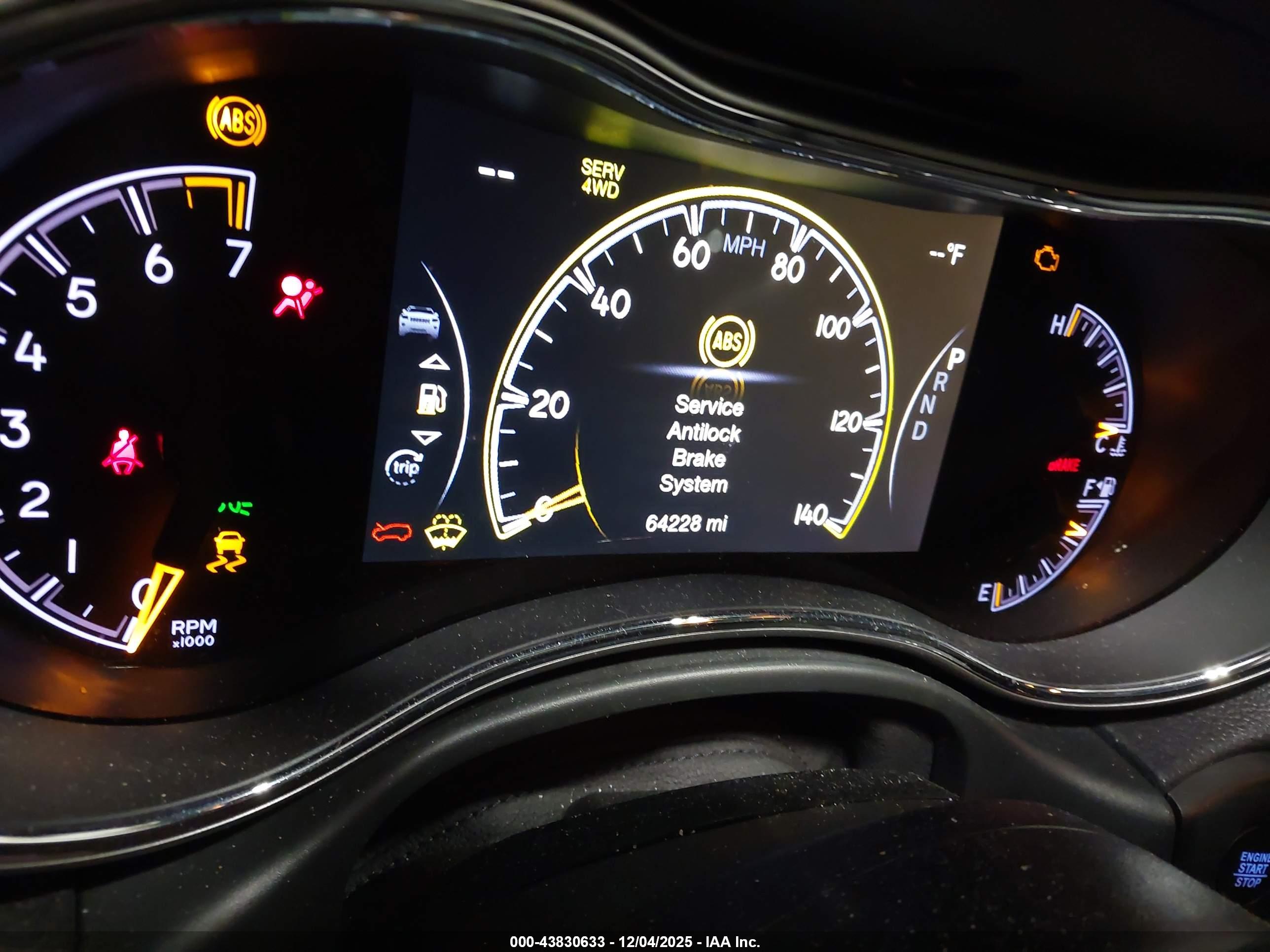JEEP GRAND image 7