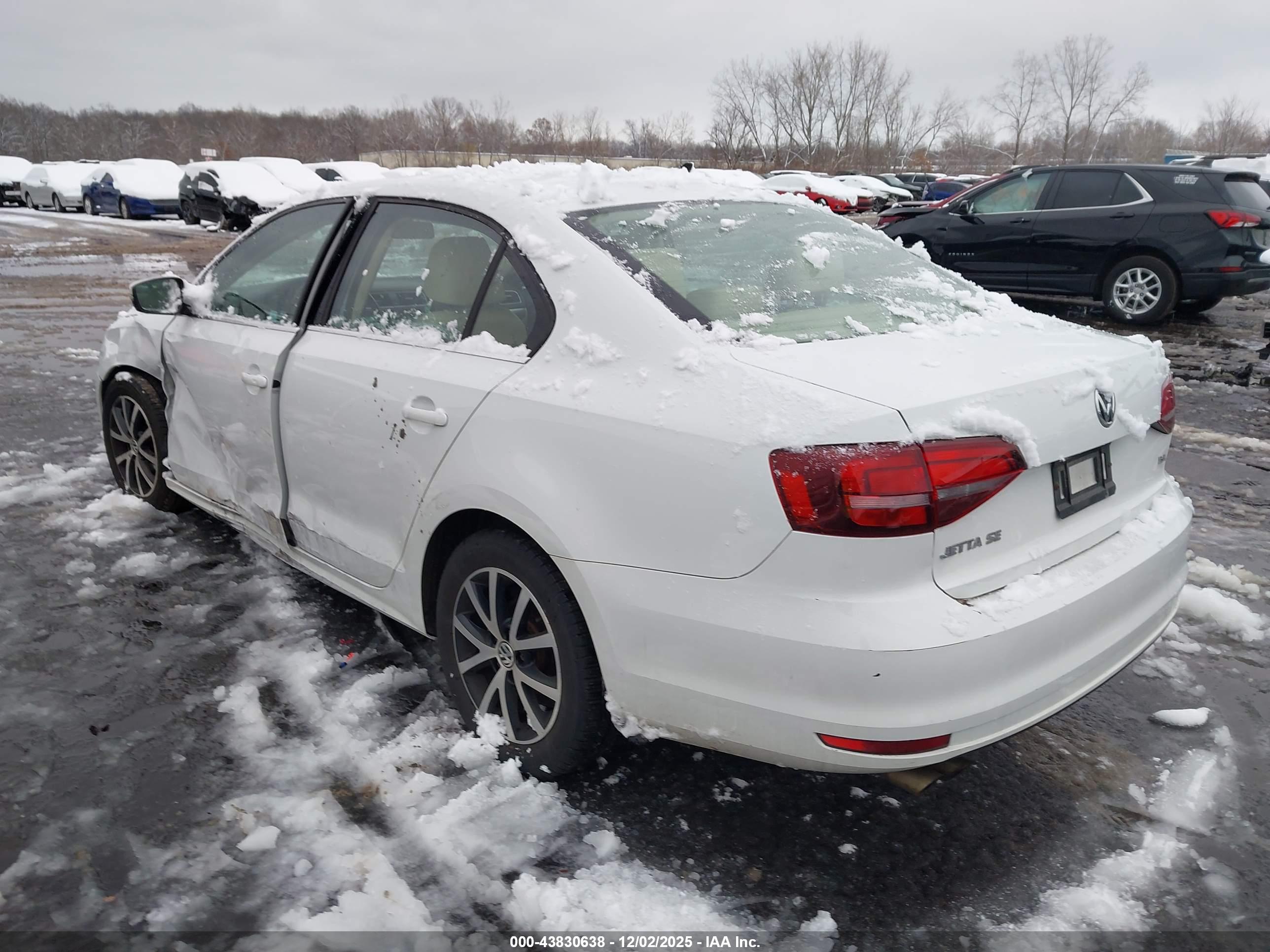 VOLKSWAGEN JETTA image 3