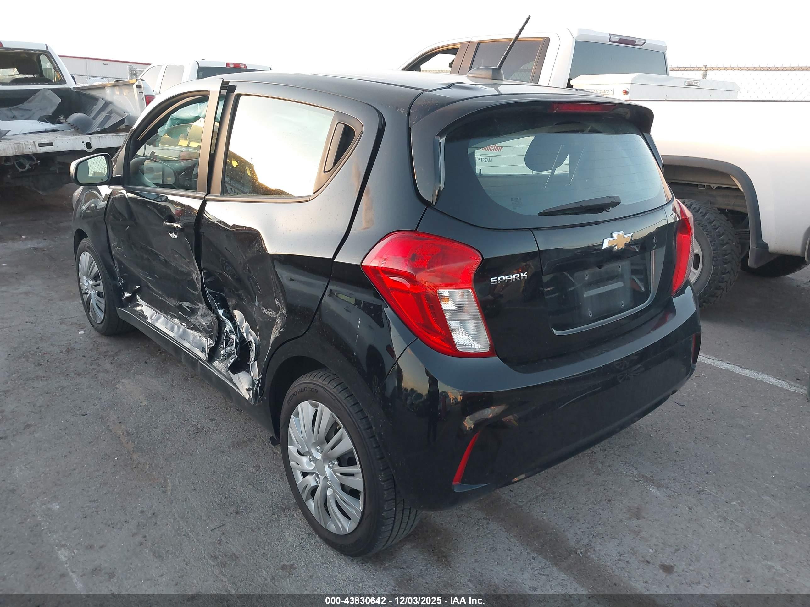 CHEVROLET SPARK image 3