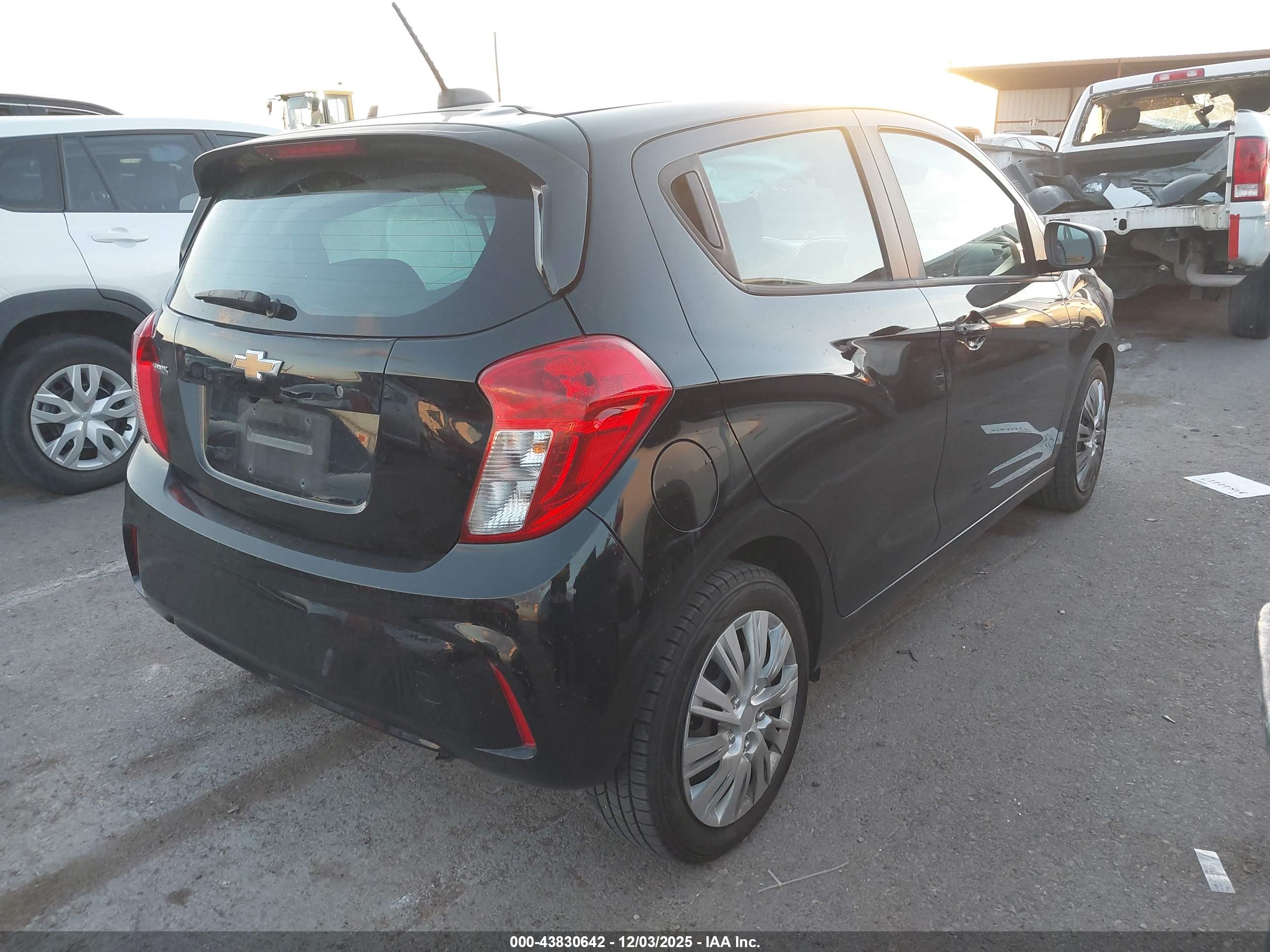 CHEVROLET SPARK image 4
