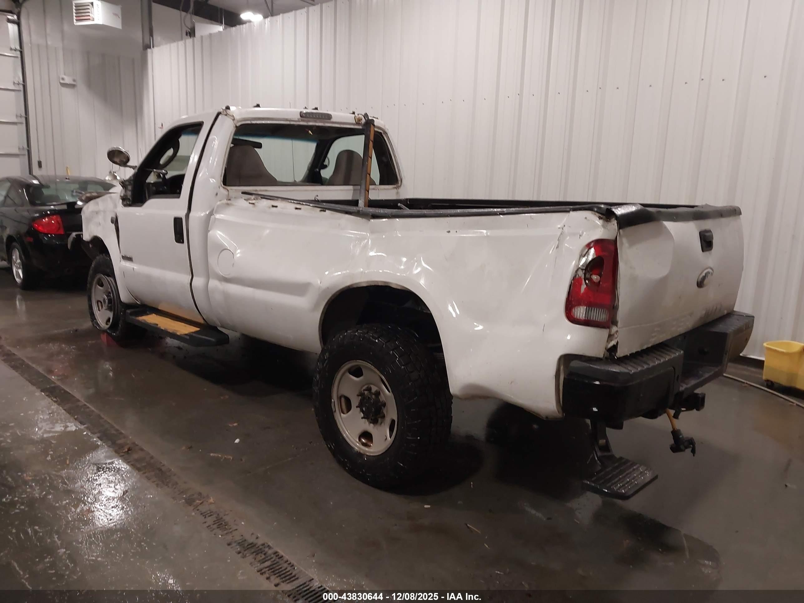 FORD F-350 image 4