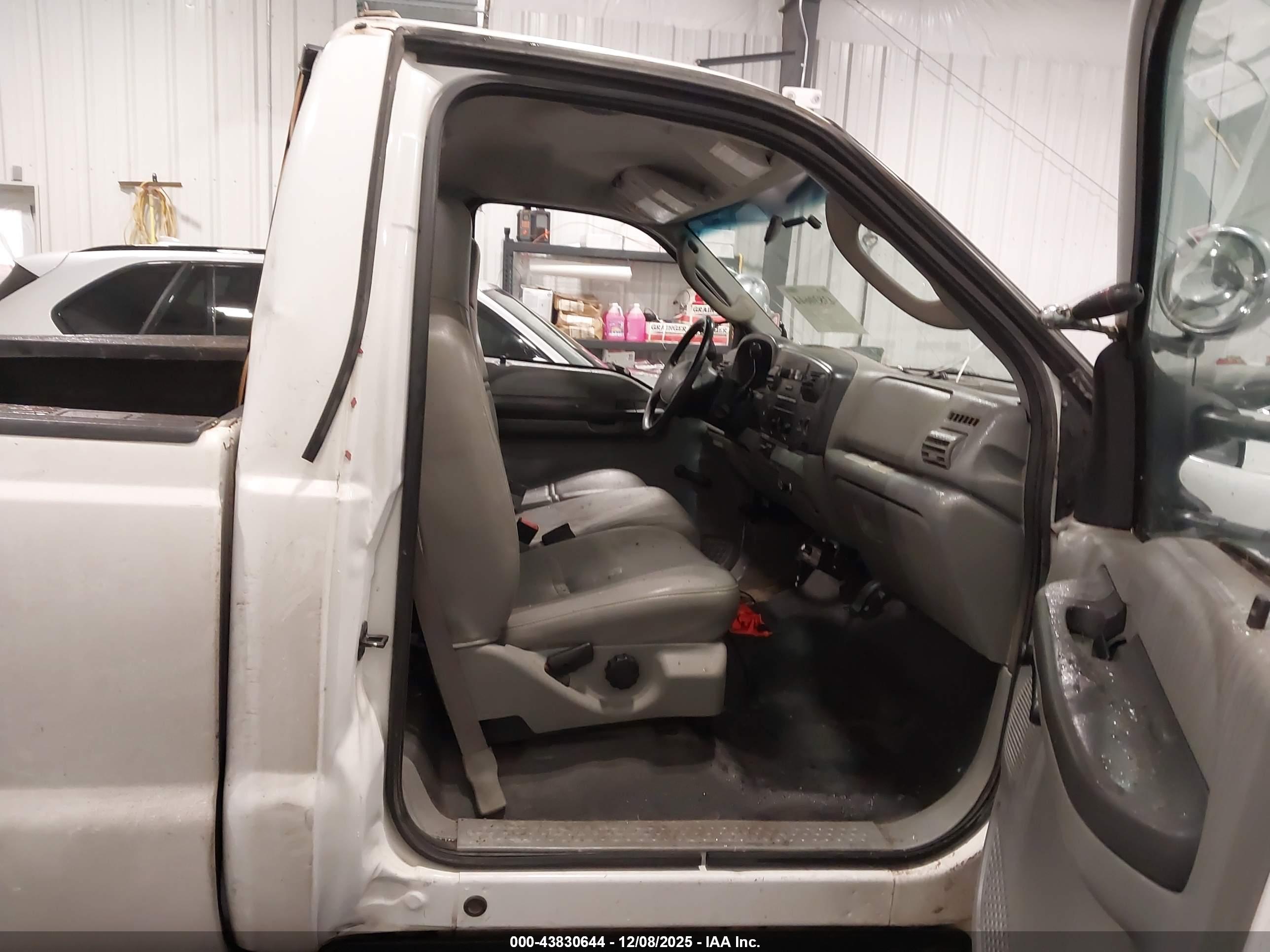 FORD F-350 image 5