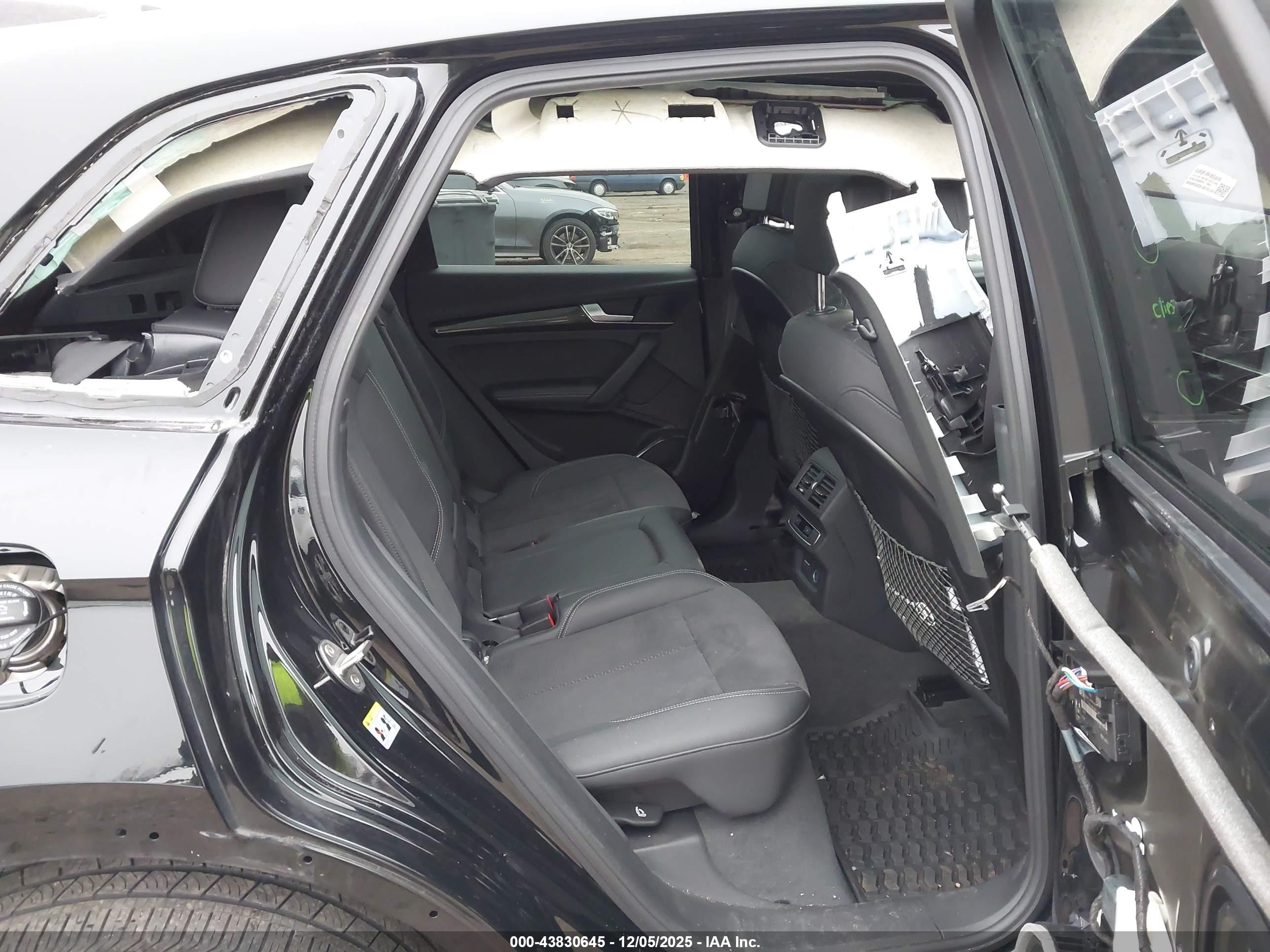 AUDI SQ5 image 8