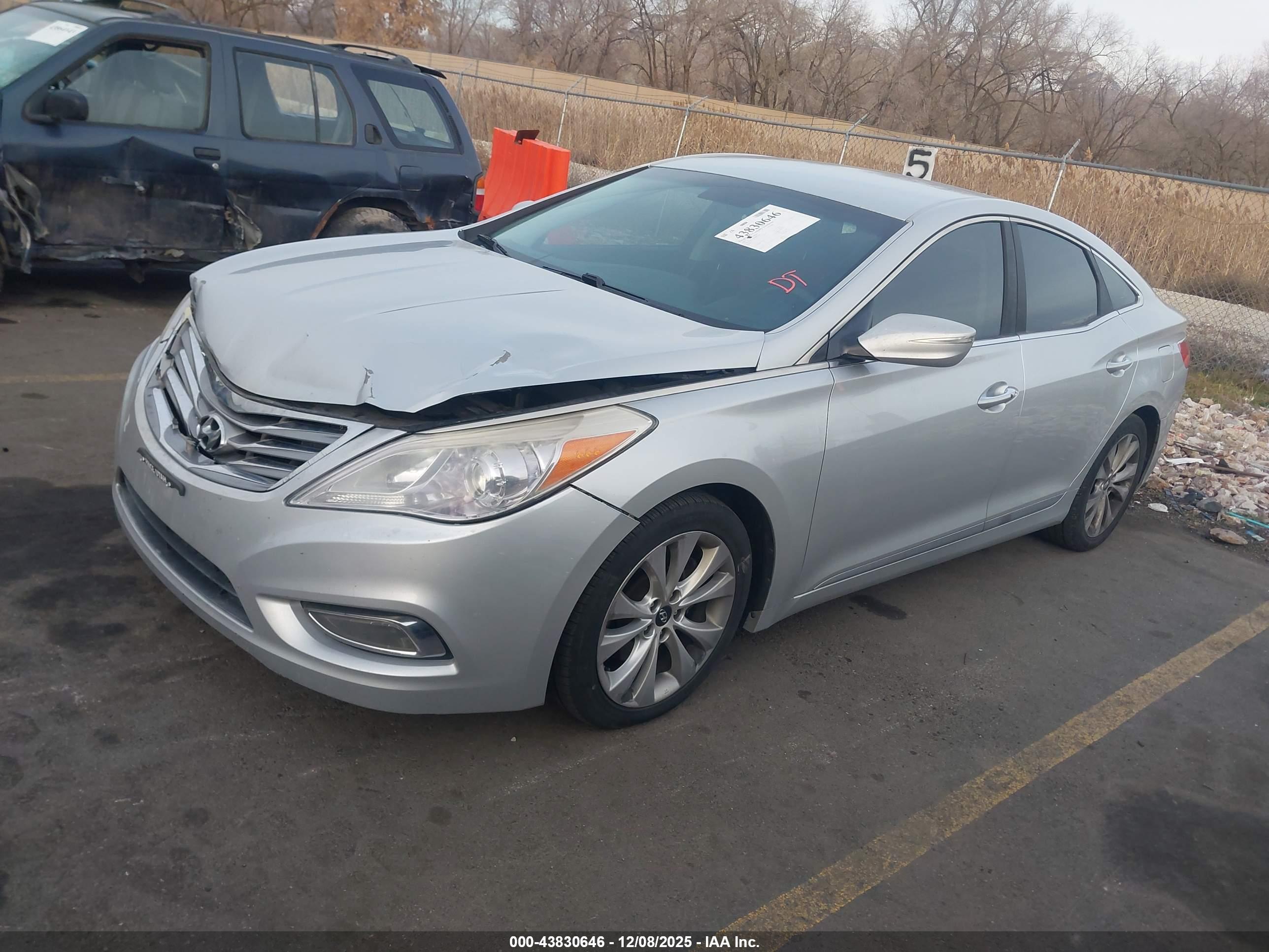 HYUNDAI AZERA image 2