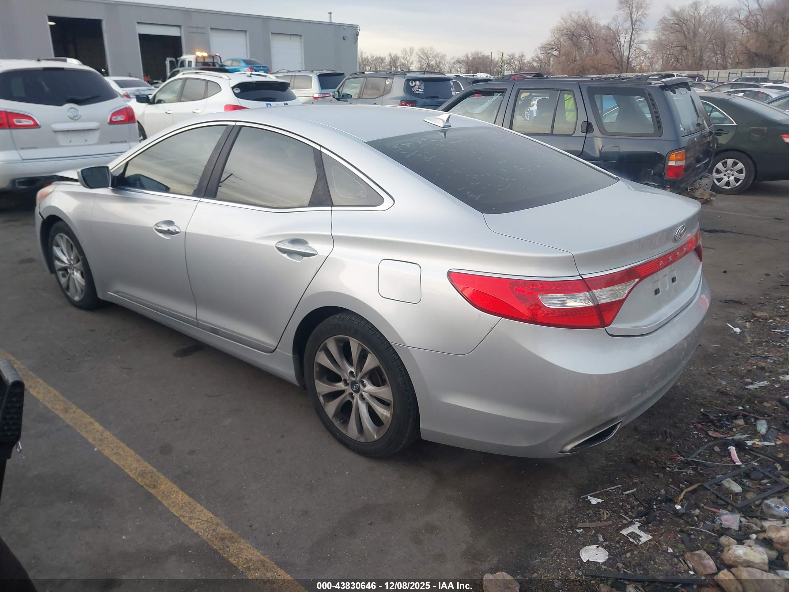 HYUNDAI AZERA image 3