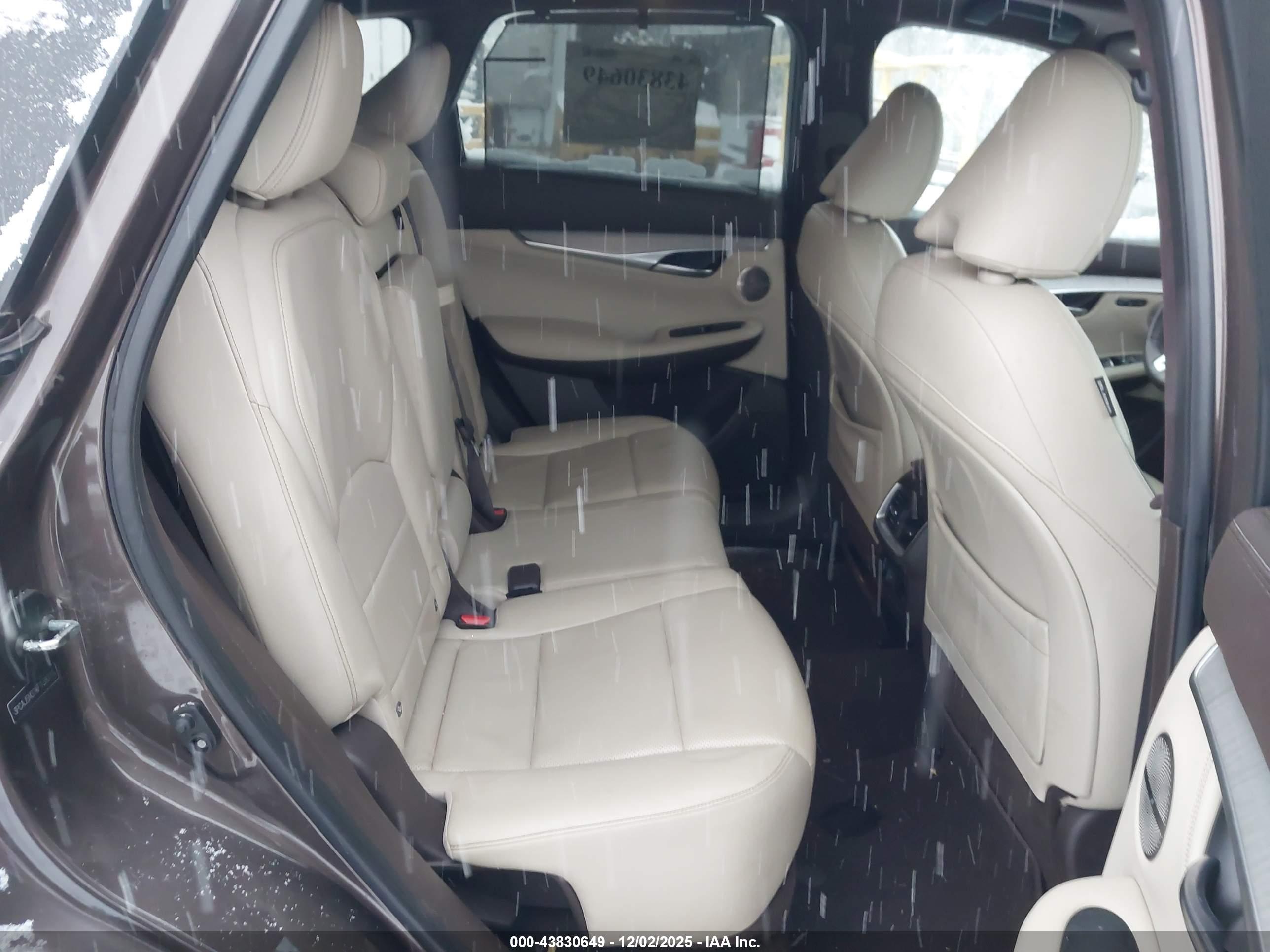 INFINITI QX50 image 8