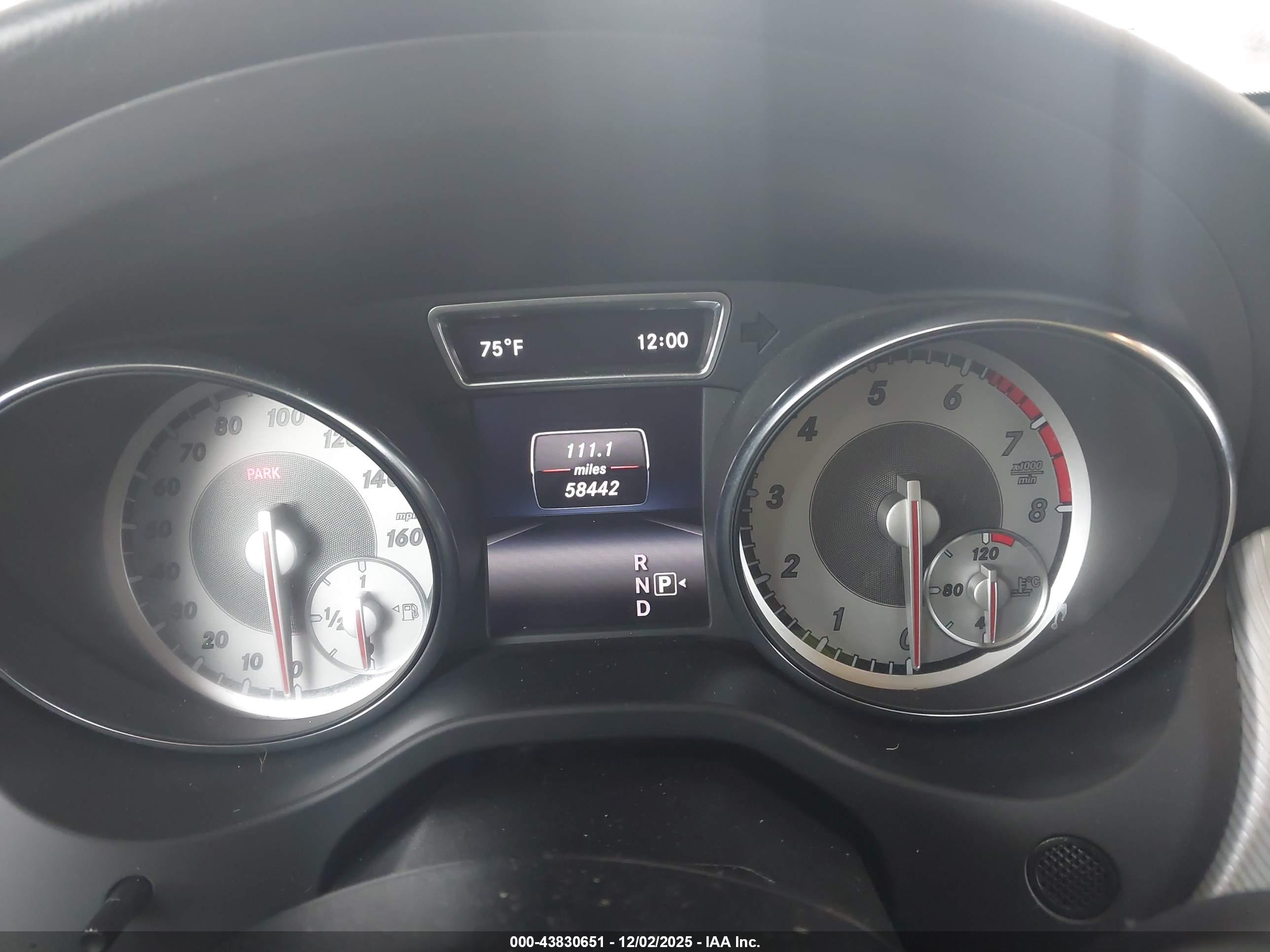 MERCEDES-BENZ GLA image 7