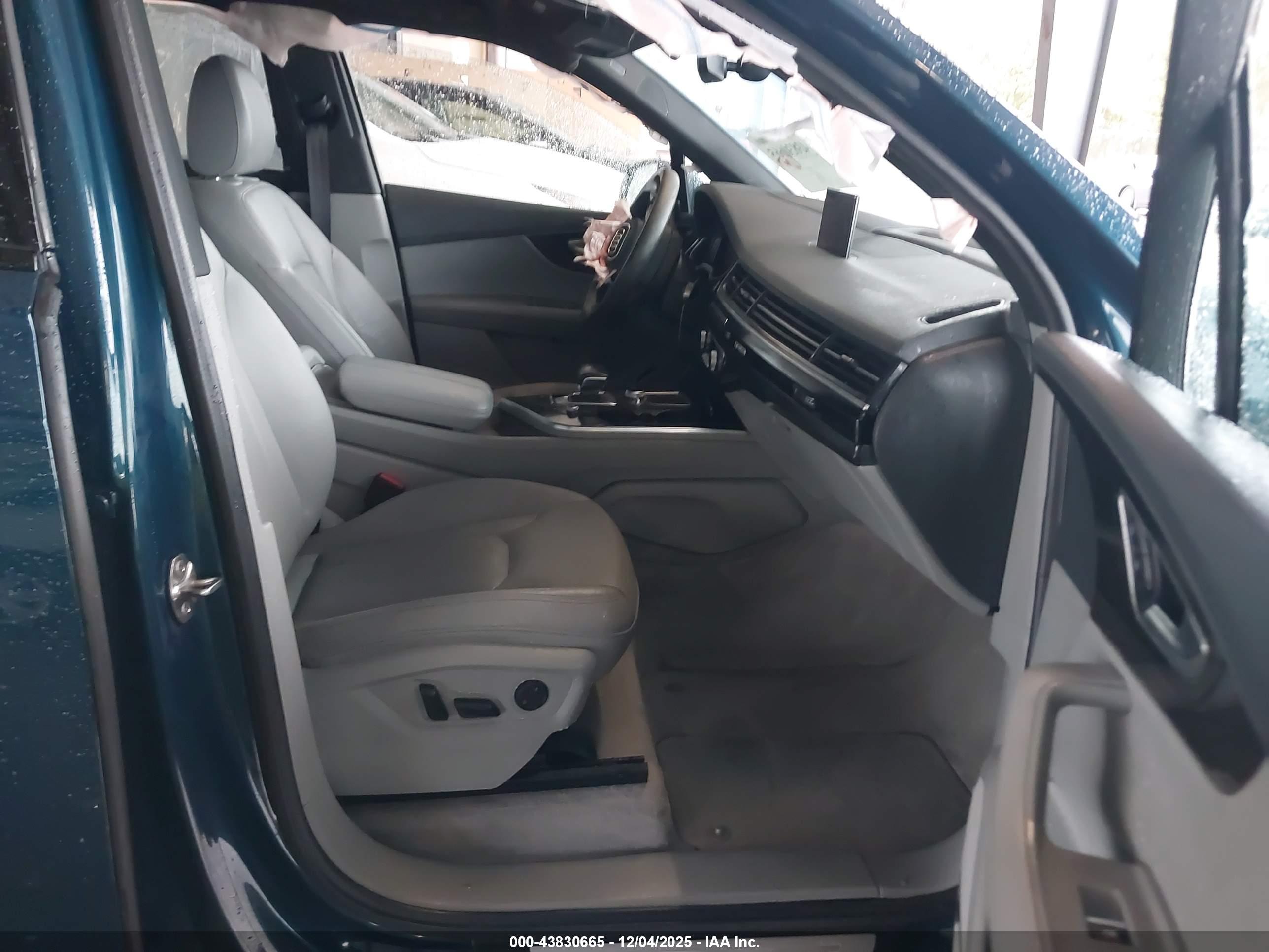 AUDI Q7 image 5