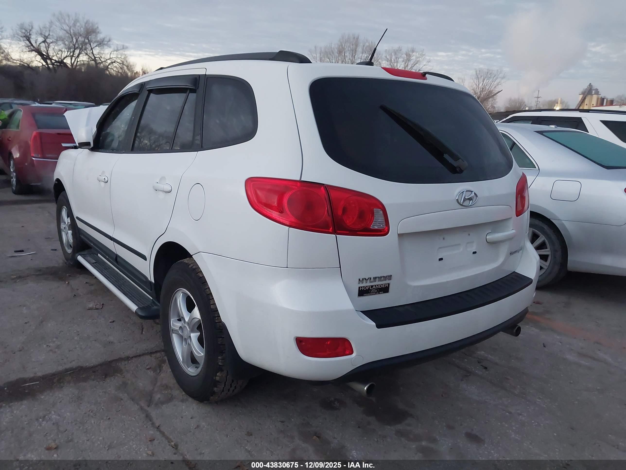 HYUNDAI SANTA image 3