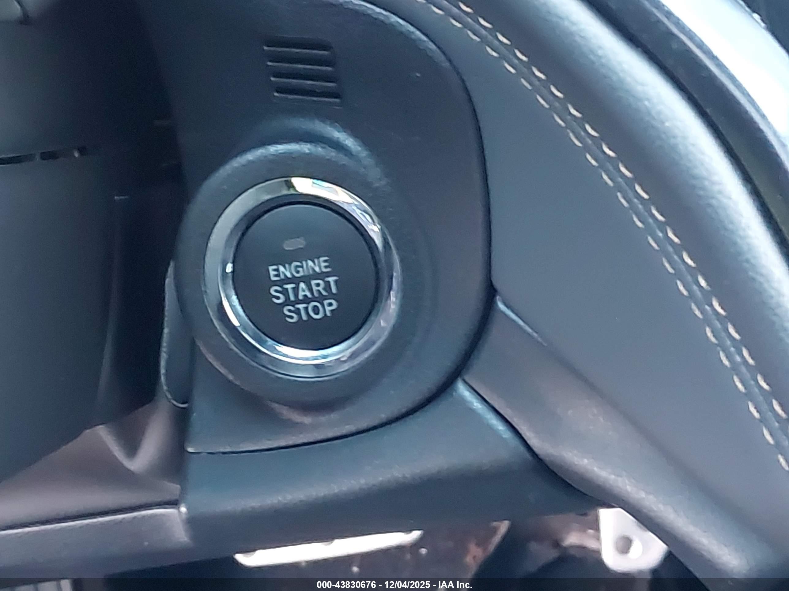 SUBARU OUTBACK image 11