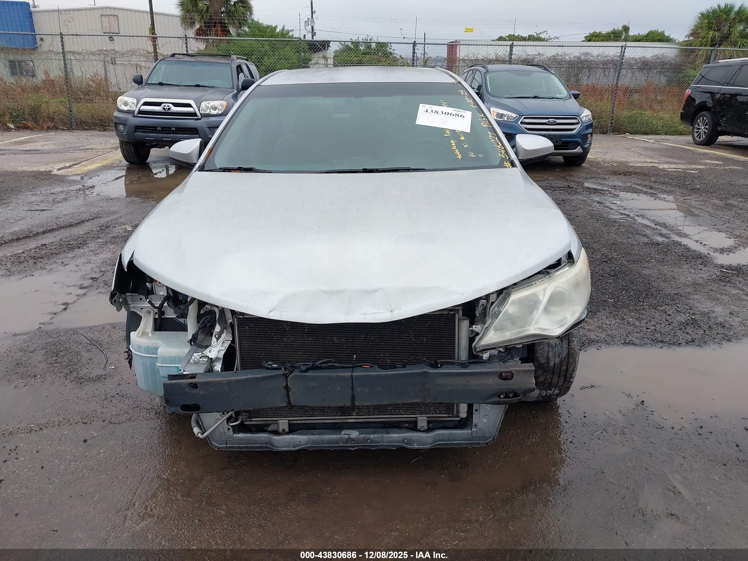 TOYOTA CAMRY image 6