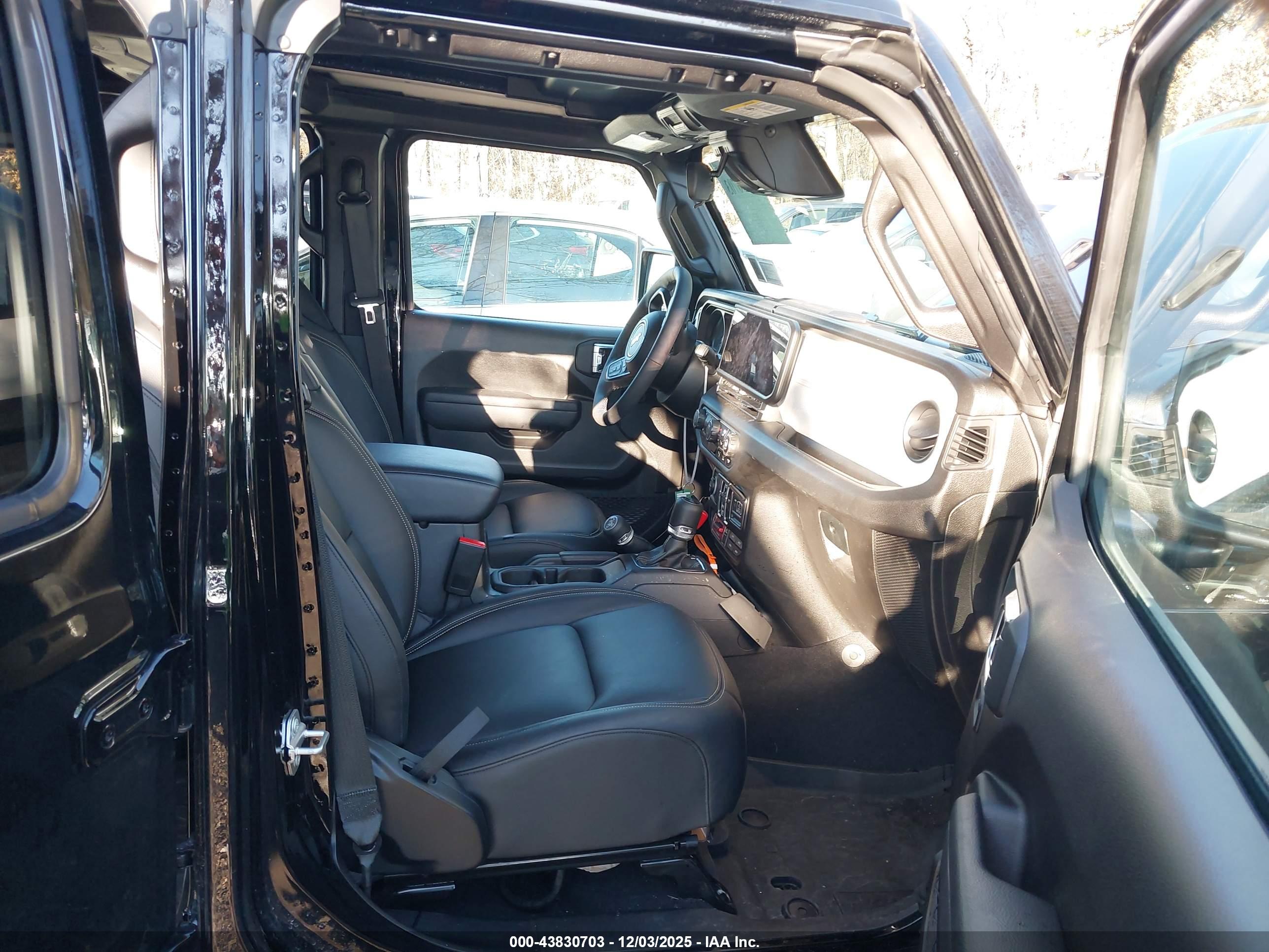 JEEP WRANGLER image 5