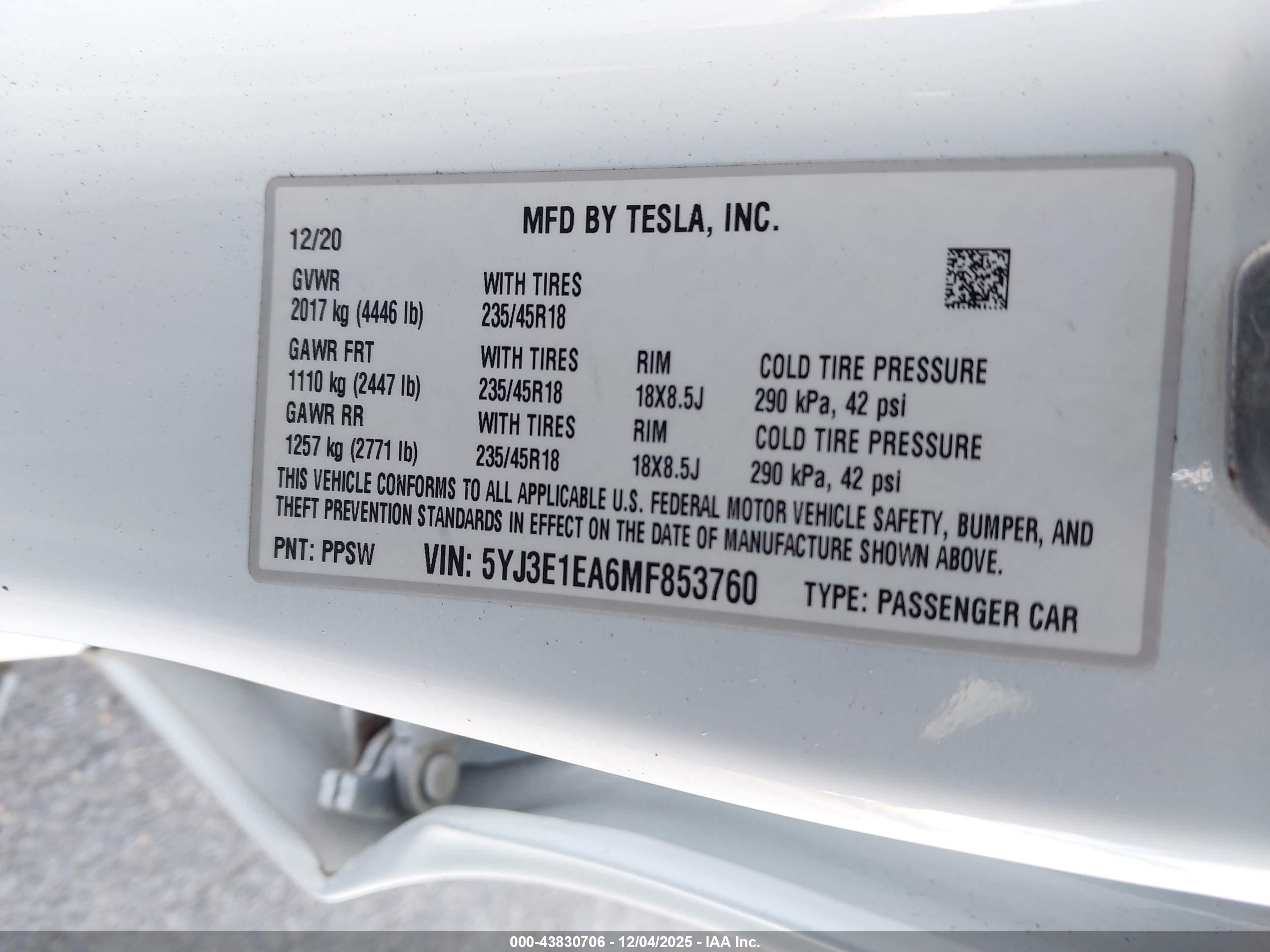 TESLA MODEL image 9