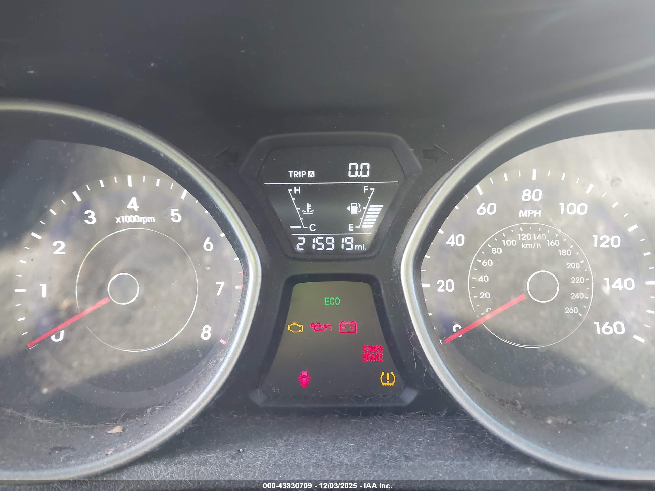 HYUNDAI ELANTRA image 7