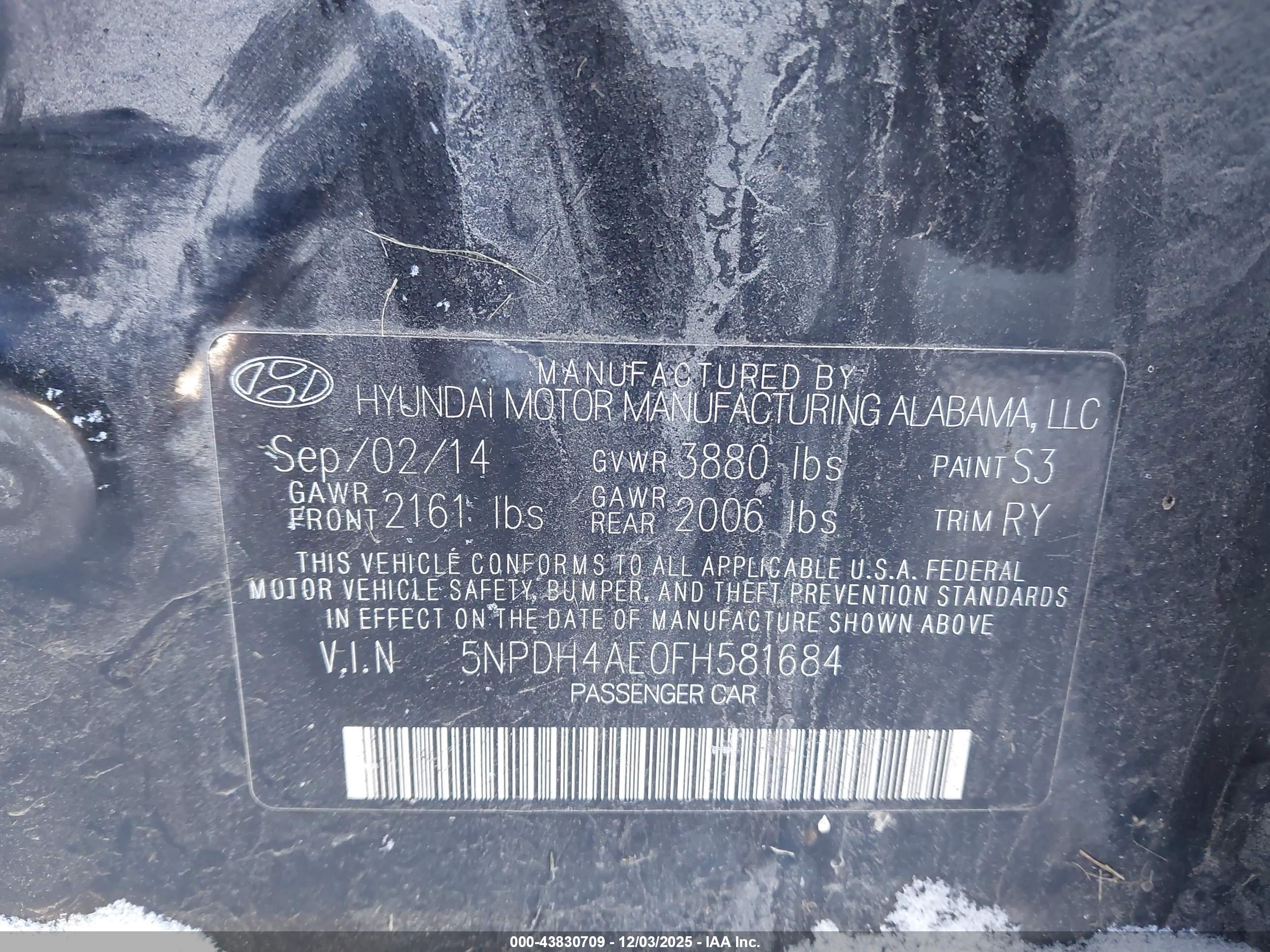 HYUNDAI ELANTRA image 9