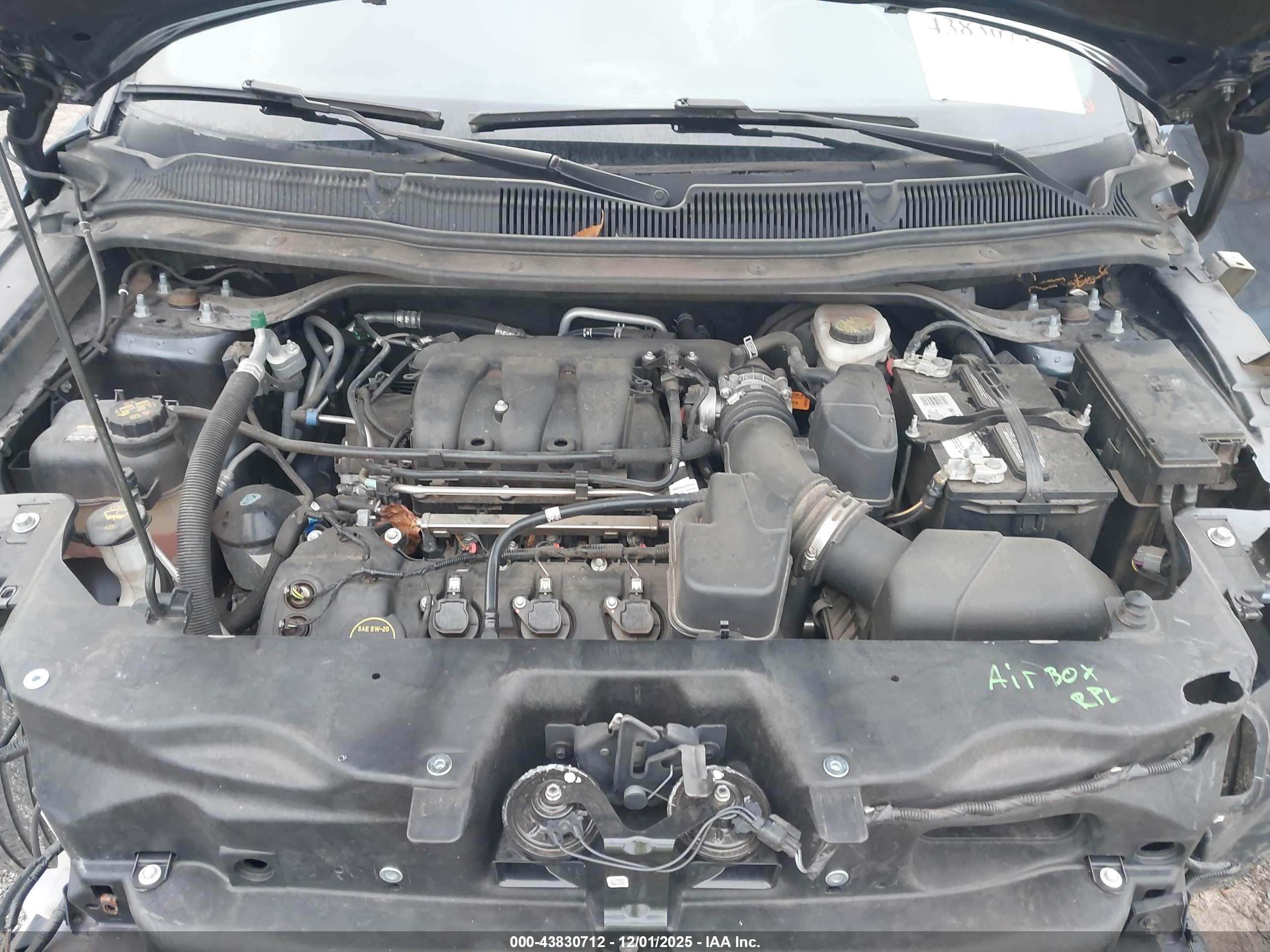 FORD EXPLORER image 10