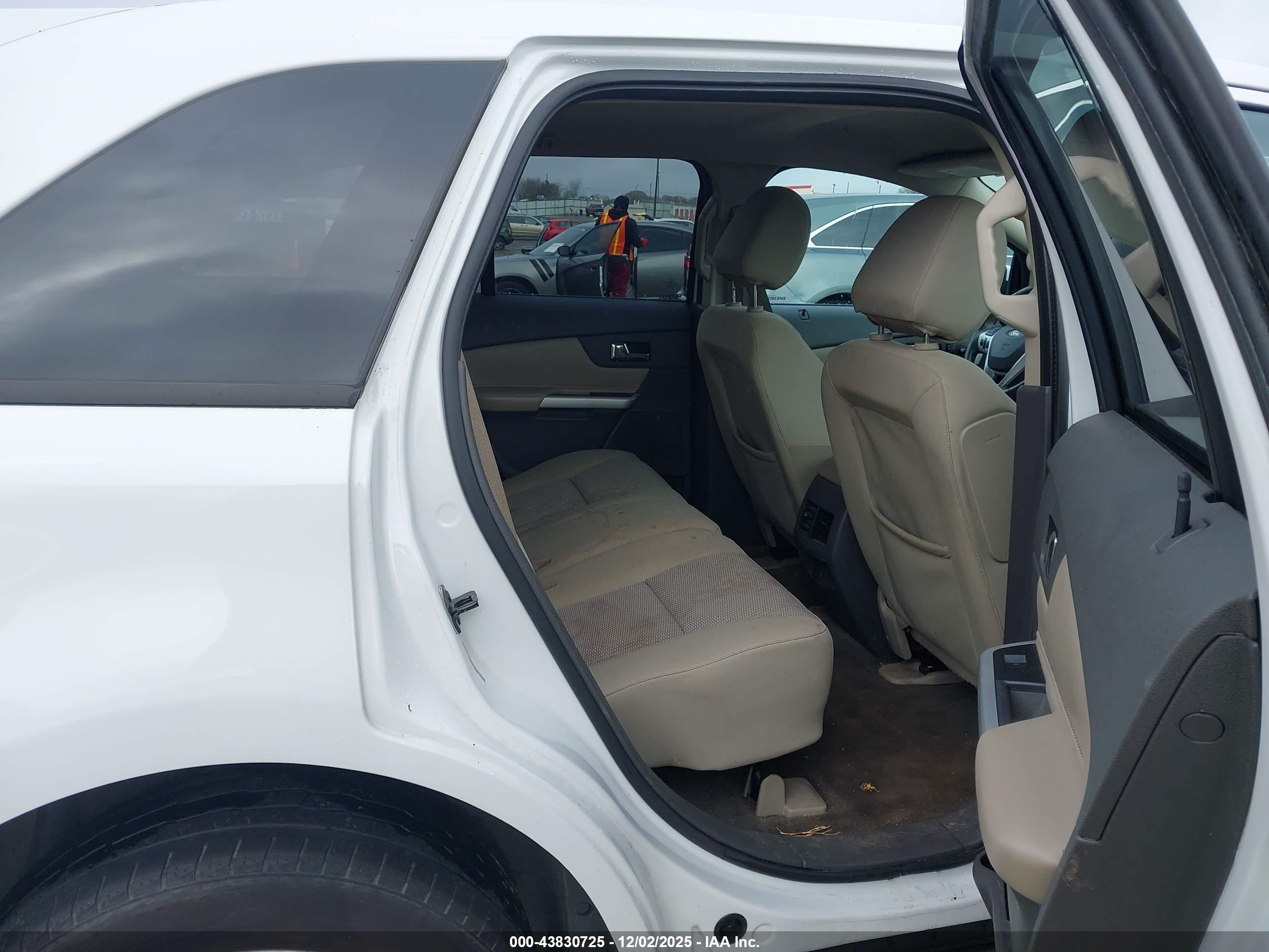 FORD EDGE image 8