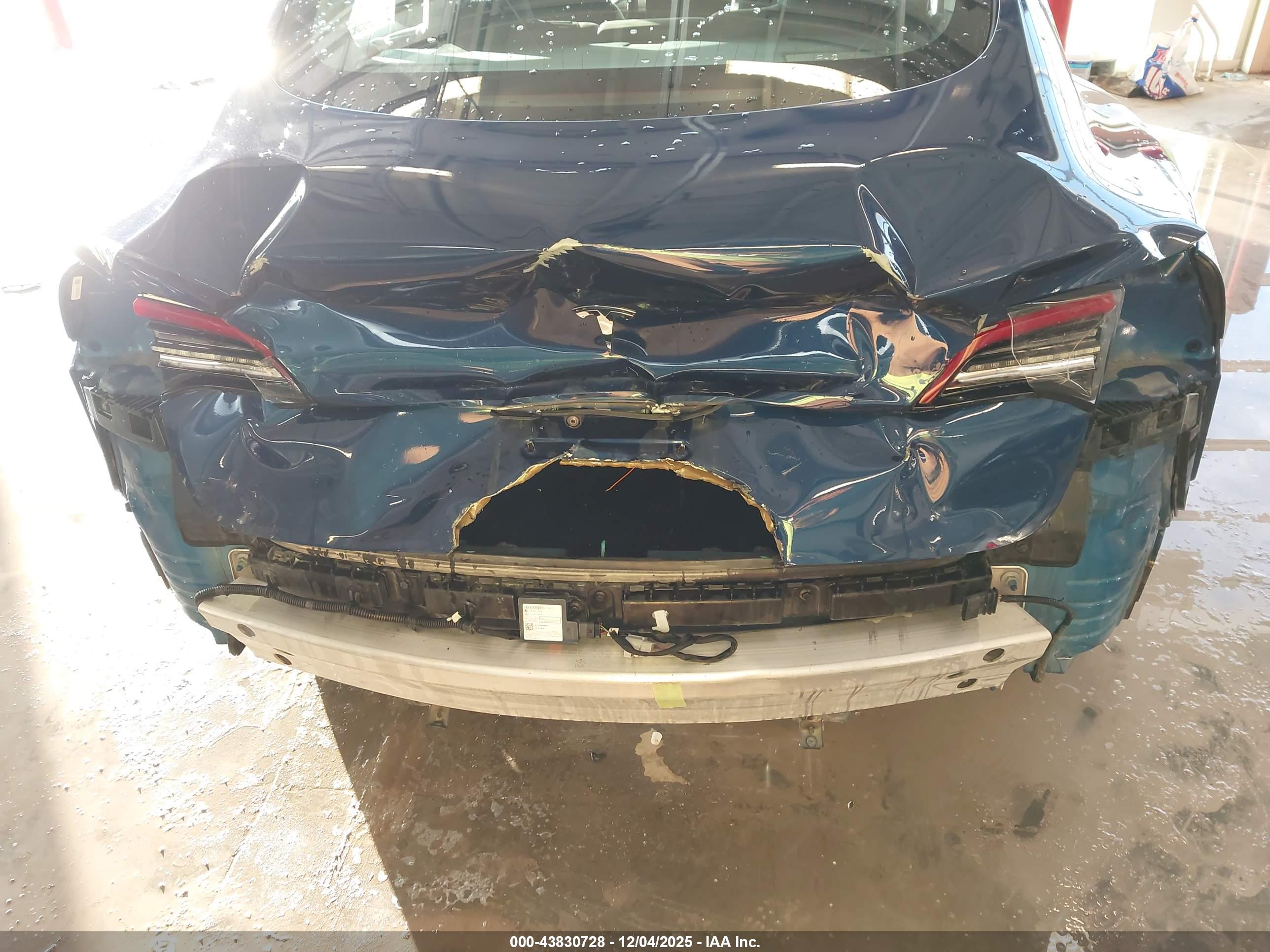 TESLA MODEL image 6