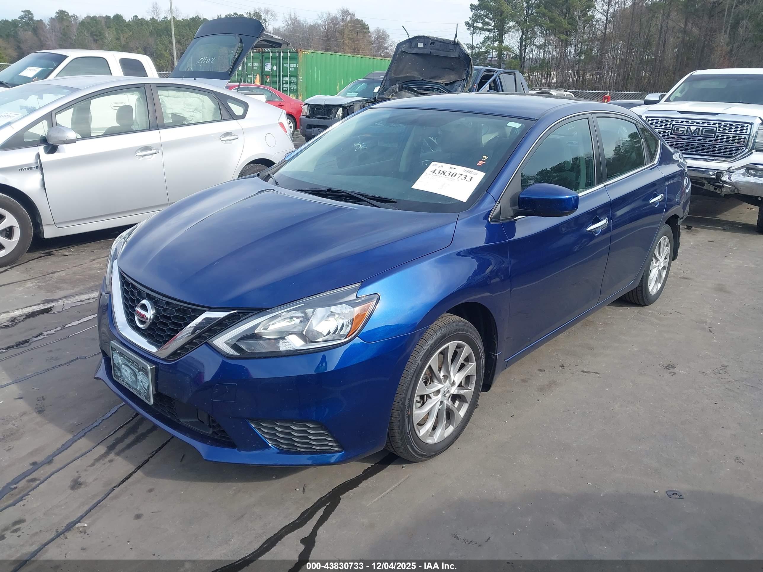 NISSAN SENTRA image 2