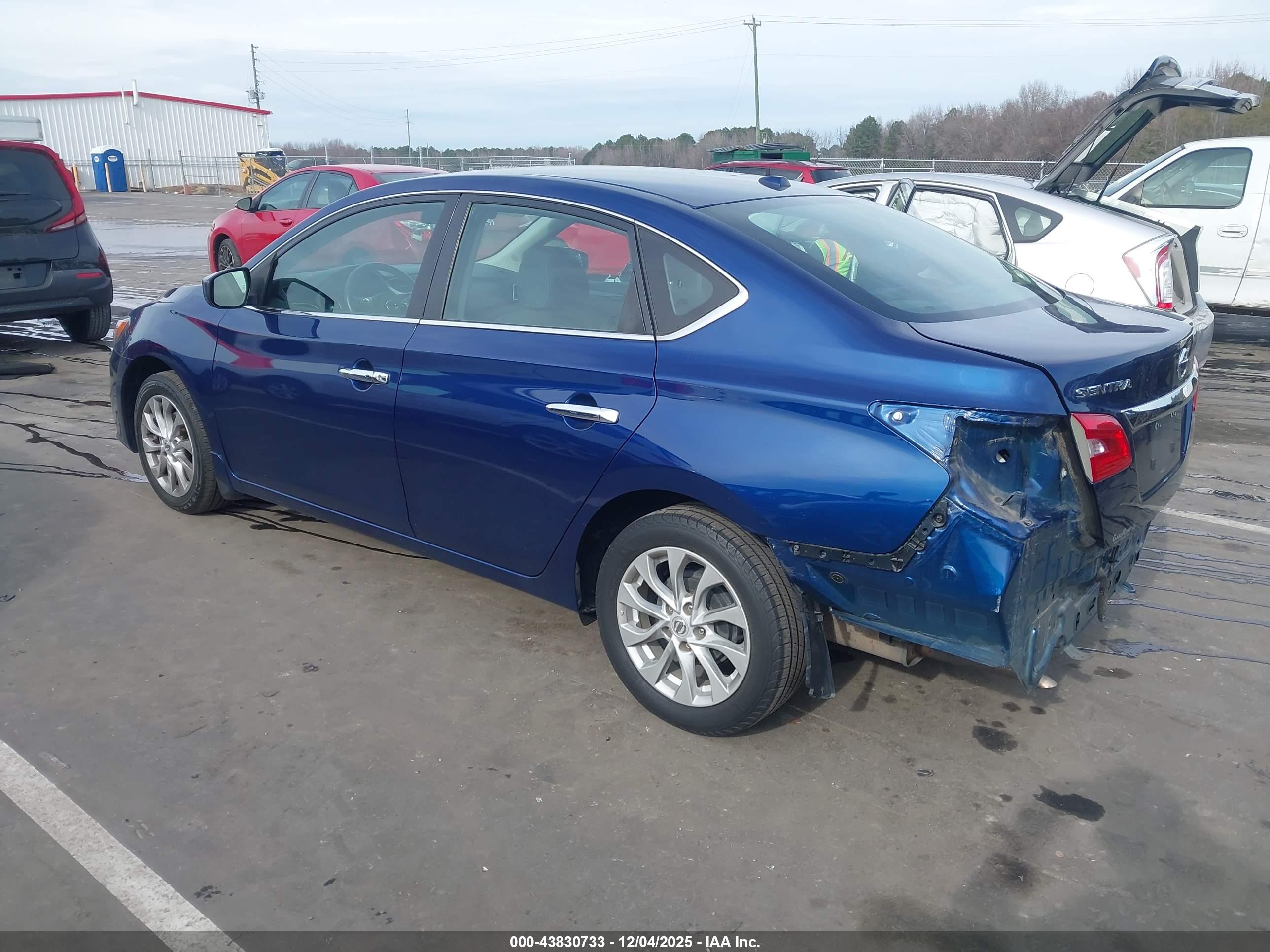 NISSAN SENTRA image 3