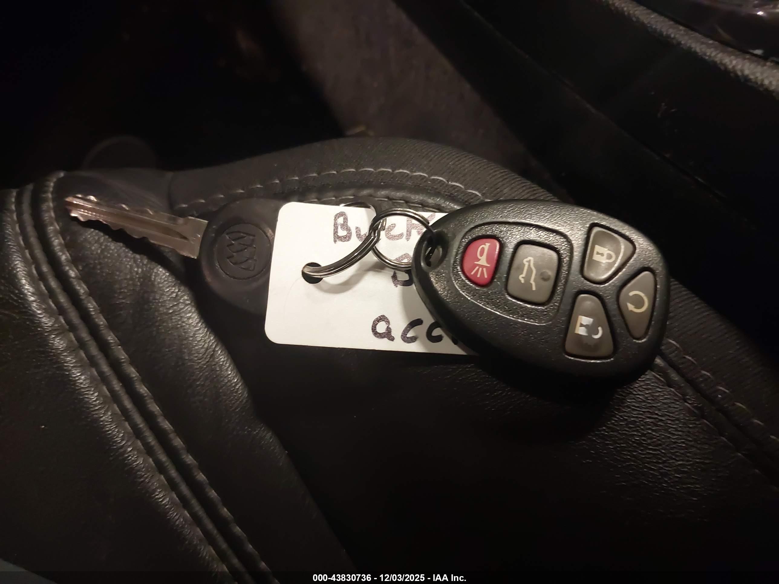 BUICK ENCLAVE image 11