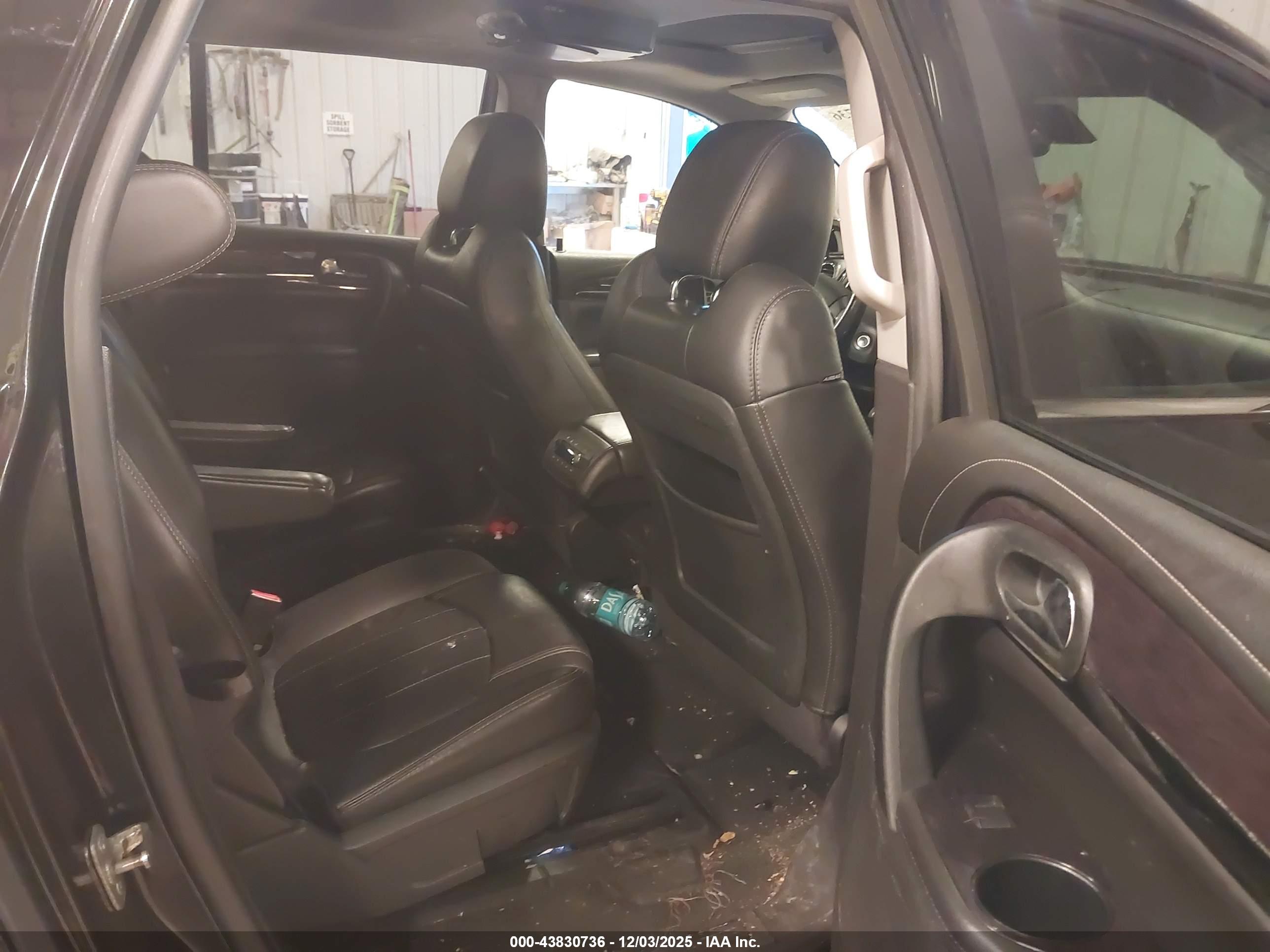 BUICK ENCLAVE image 8