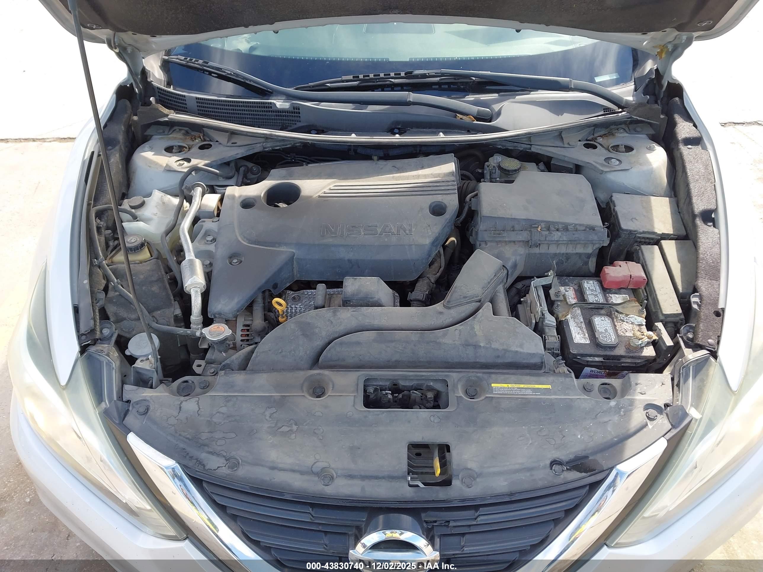 NISSAN ALTIMA image 10