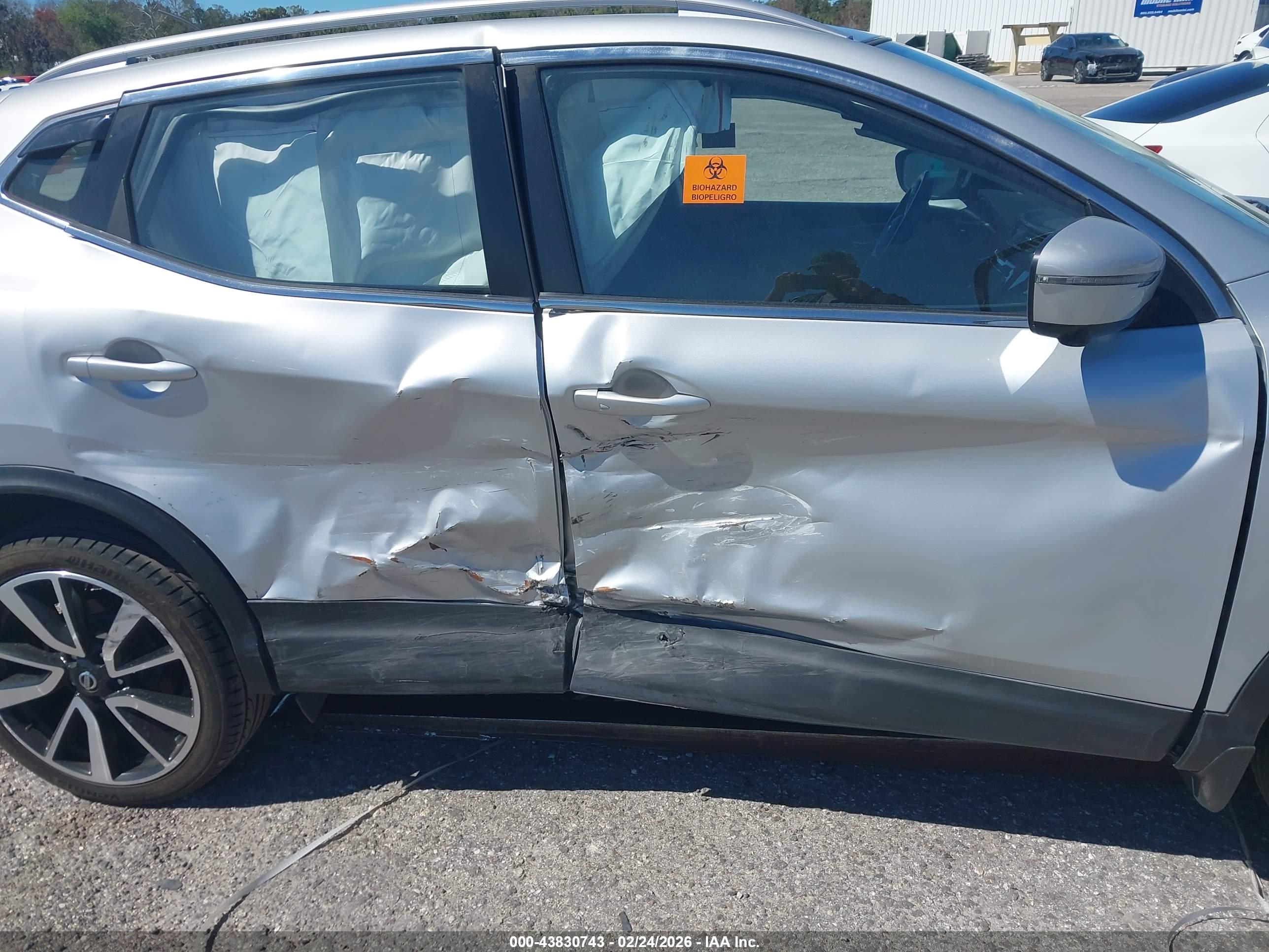 NISSAN ROGUE image 6