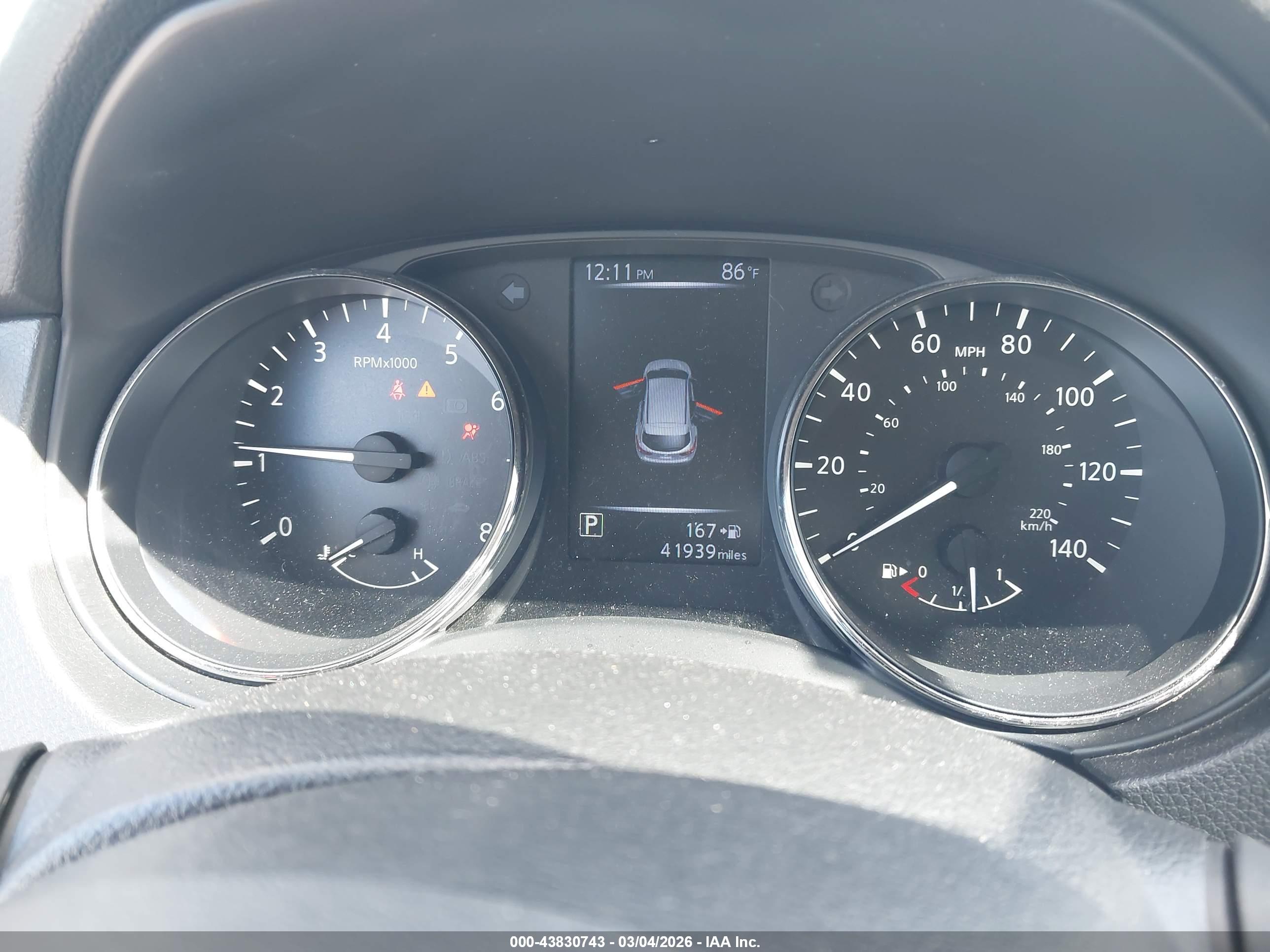 NISSAN ROGUE image 7