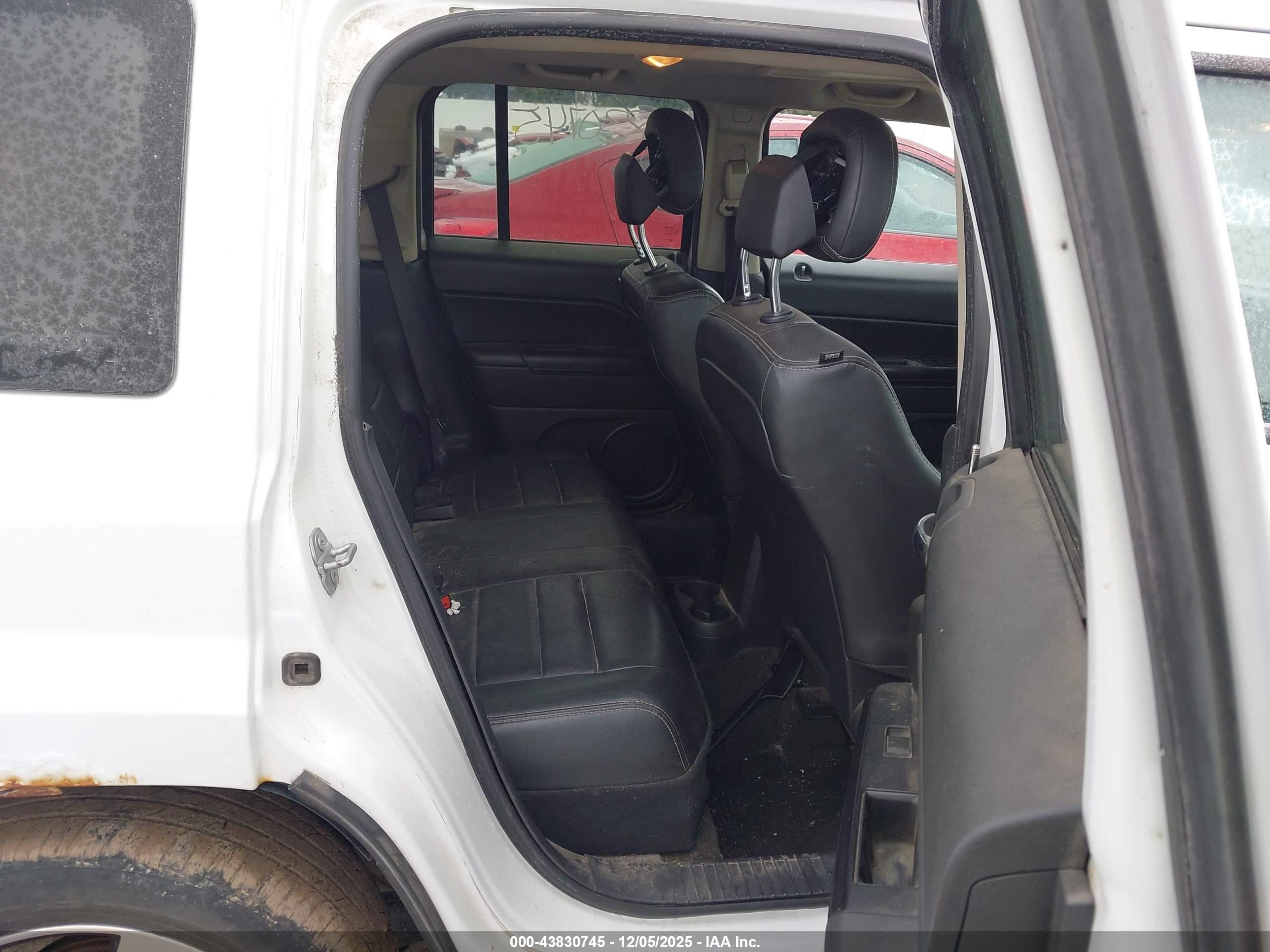 JEEP PATRIOT image 8