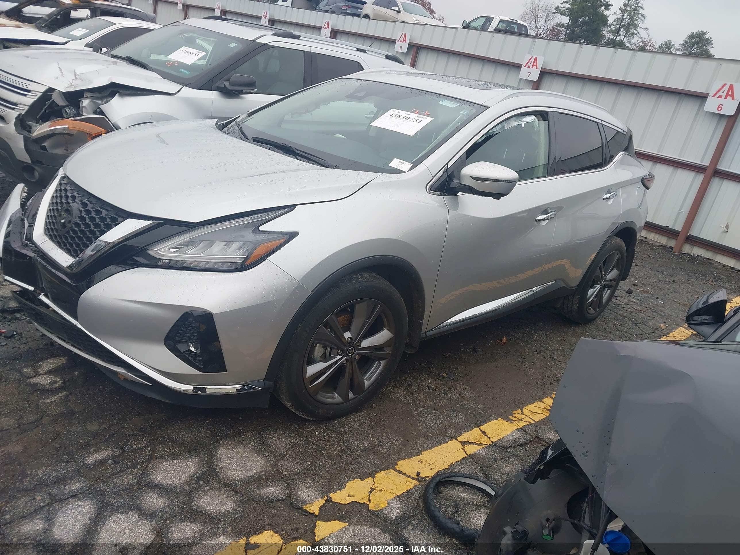 NISSAN MURANO image 2