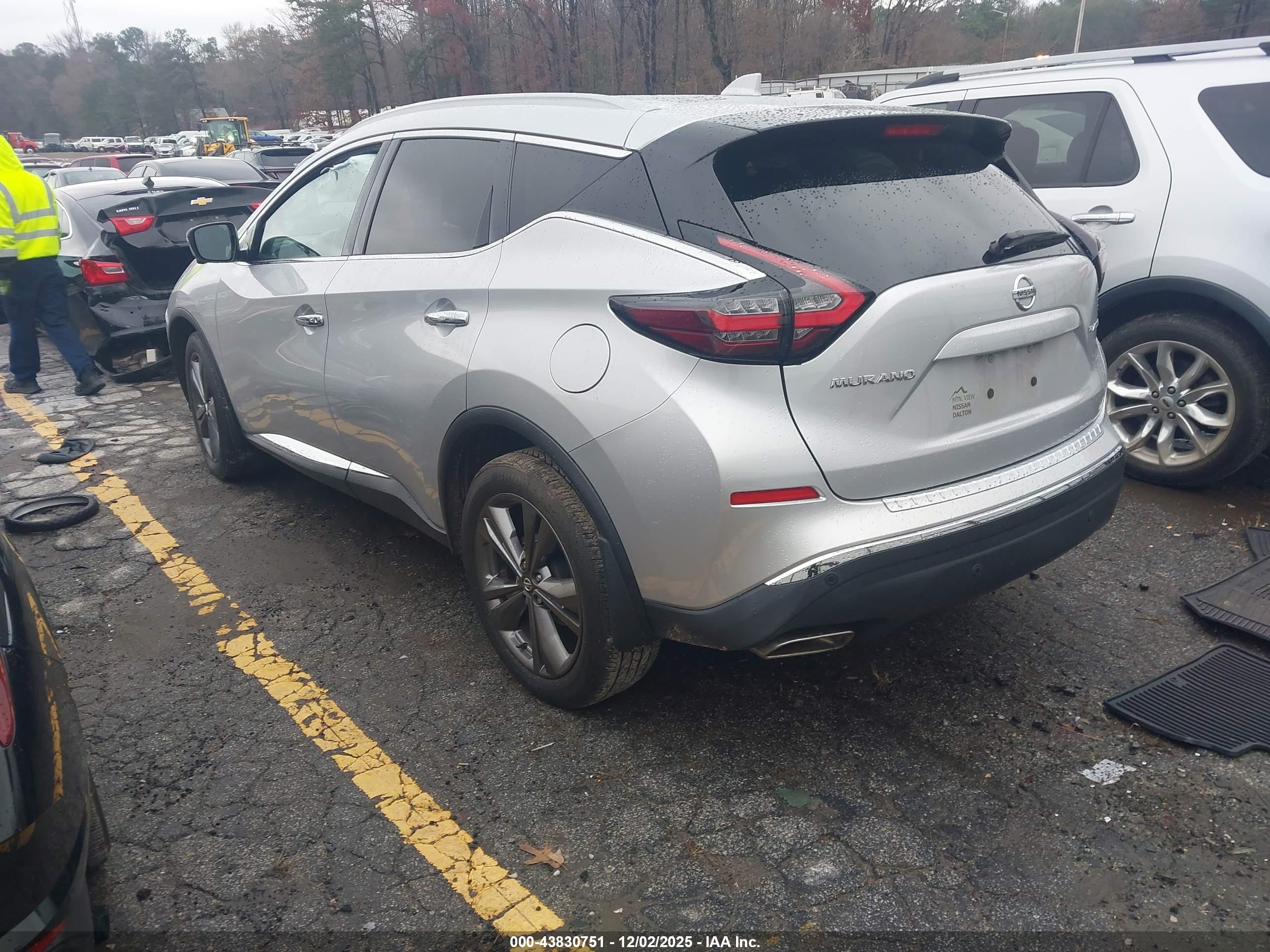 NISSAN MURANO image 3