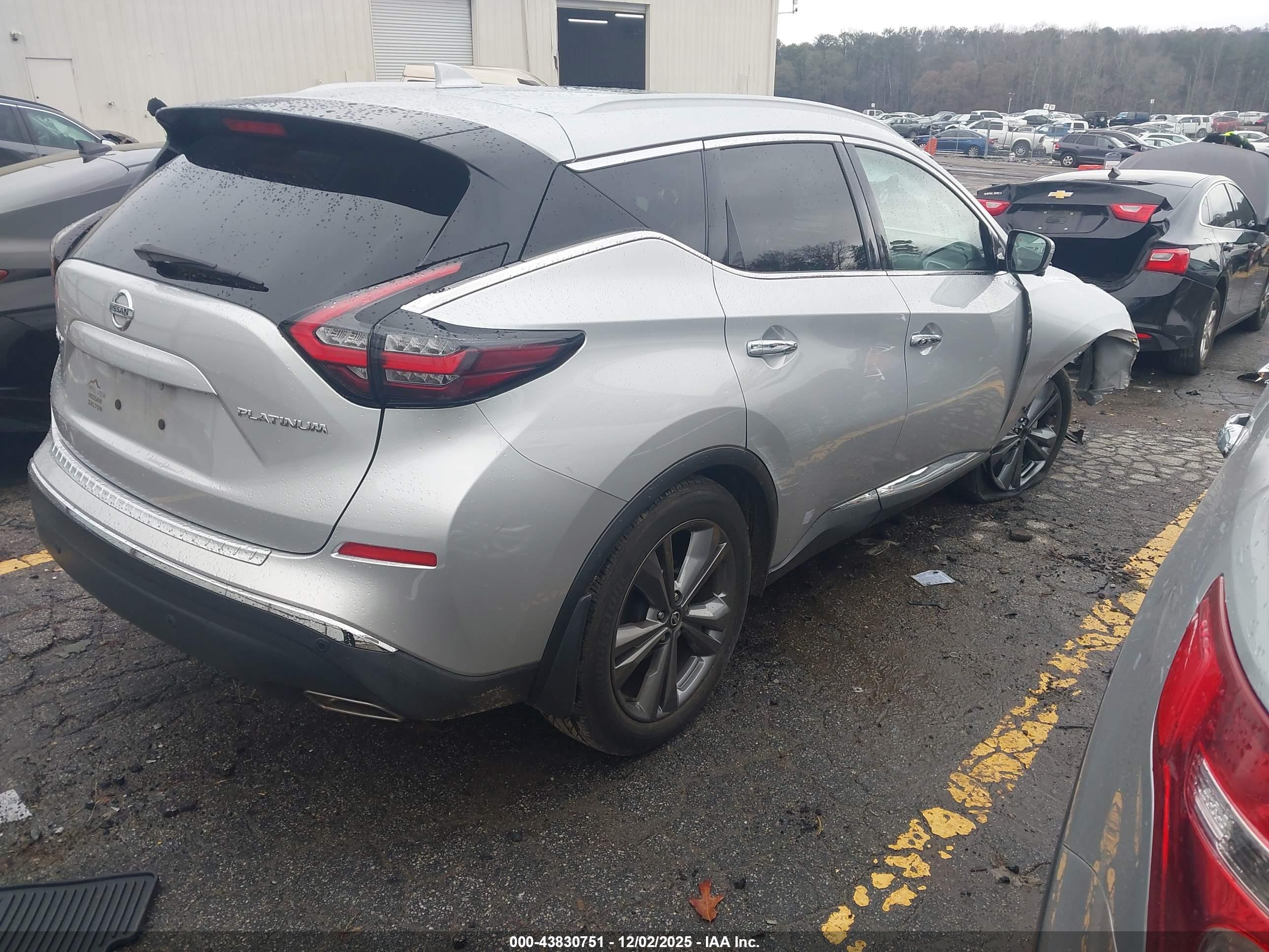 NISSAN MURANO image 4