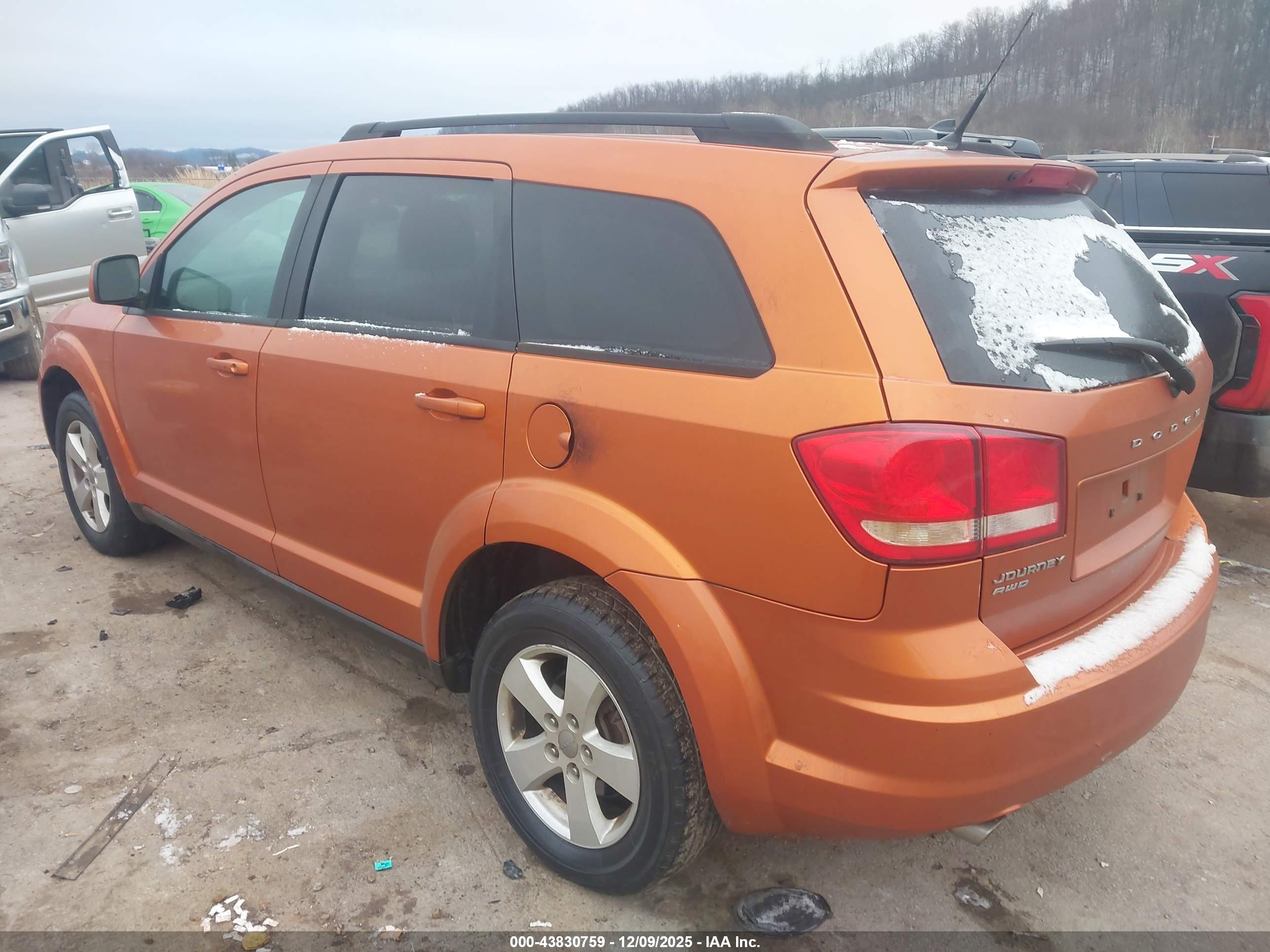 DODGE JOURNEY image 3
