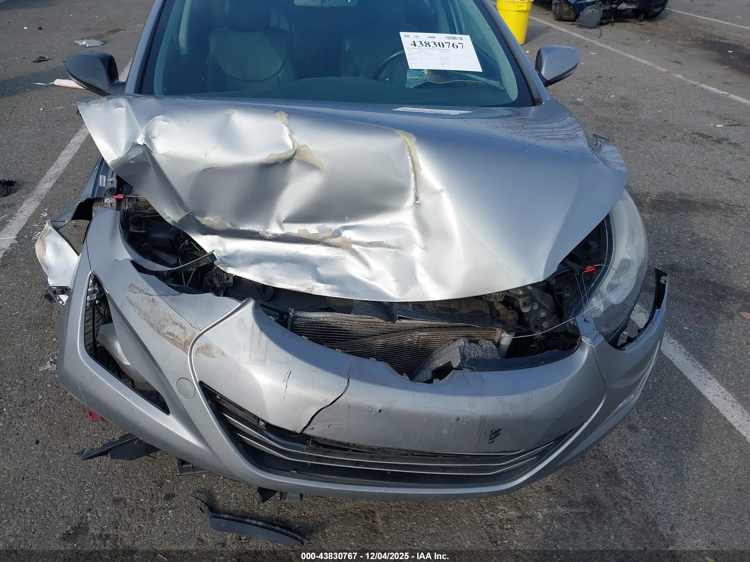 HYUNDAI ELANTRA image 6