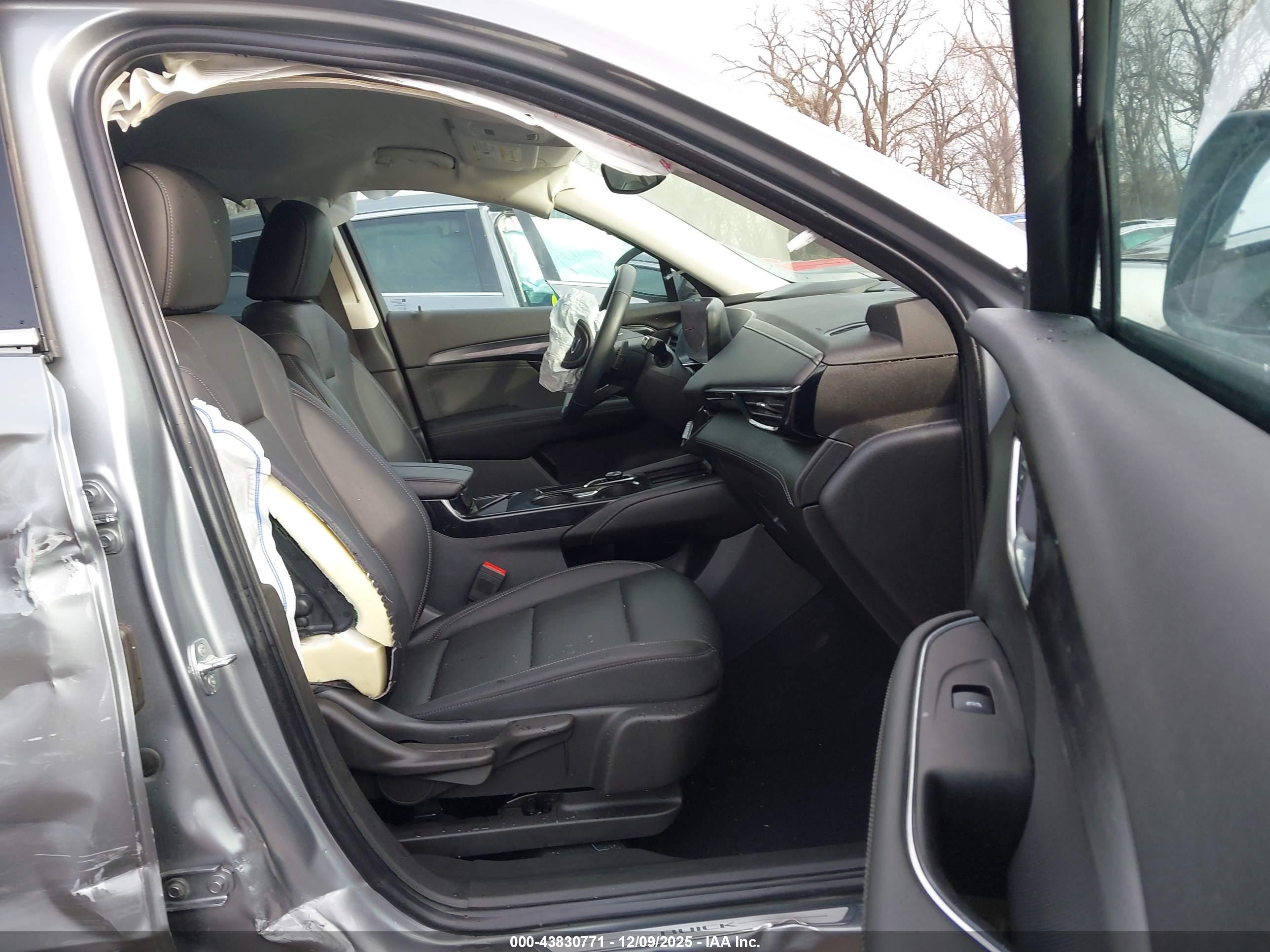 BUICK ENVISION image 5