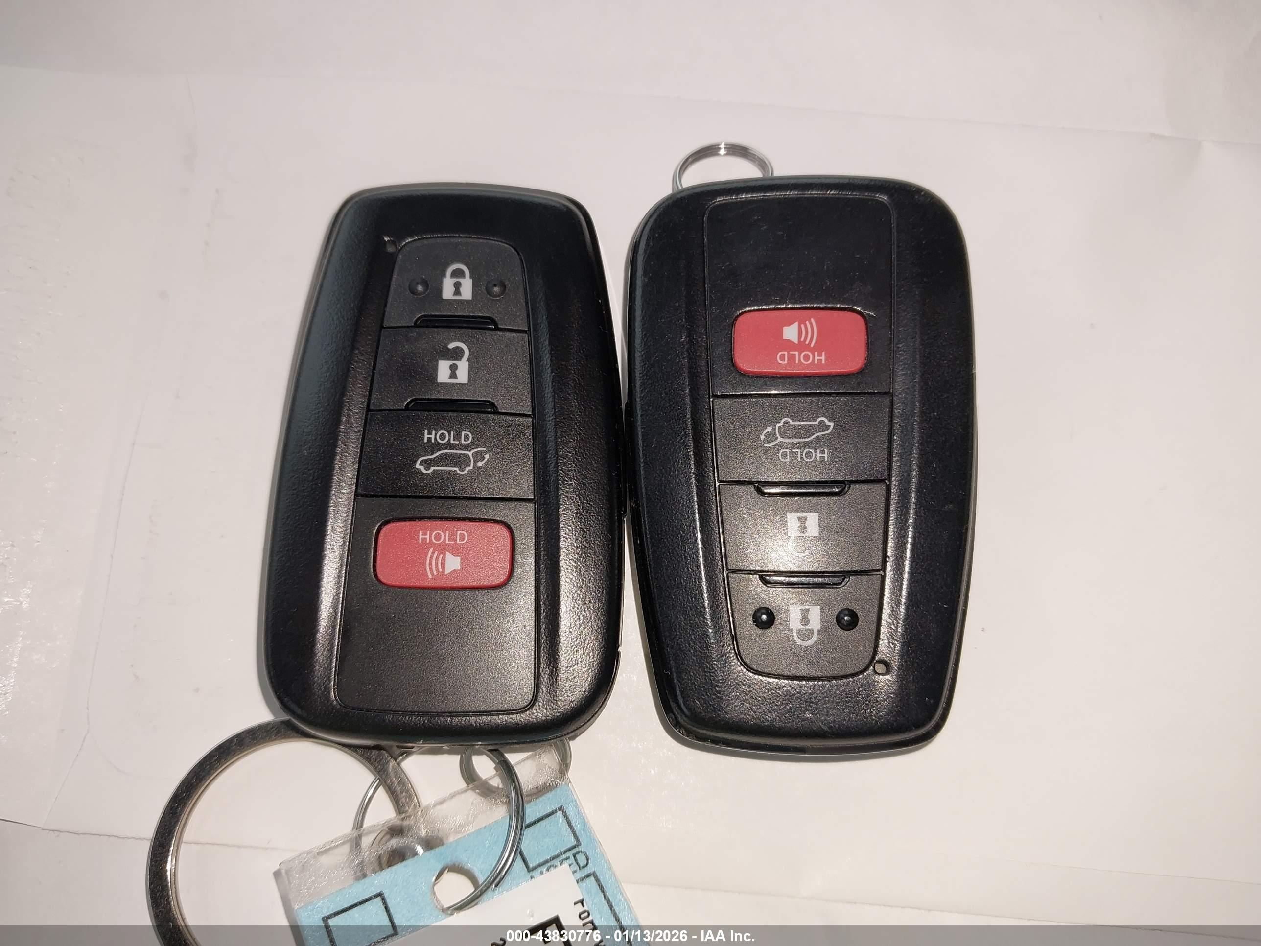 TOYOTA RAV4 image 11