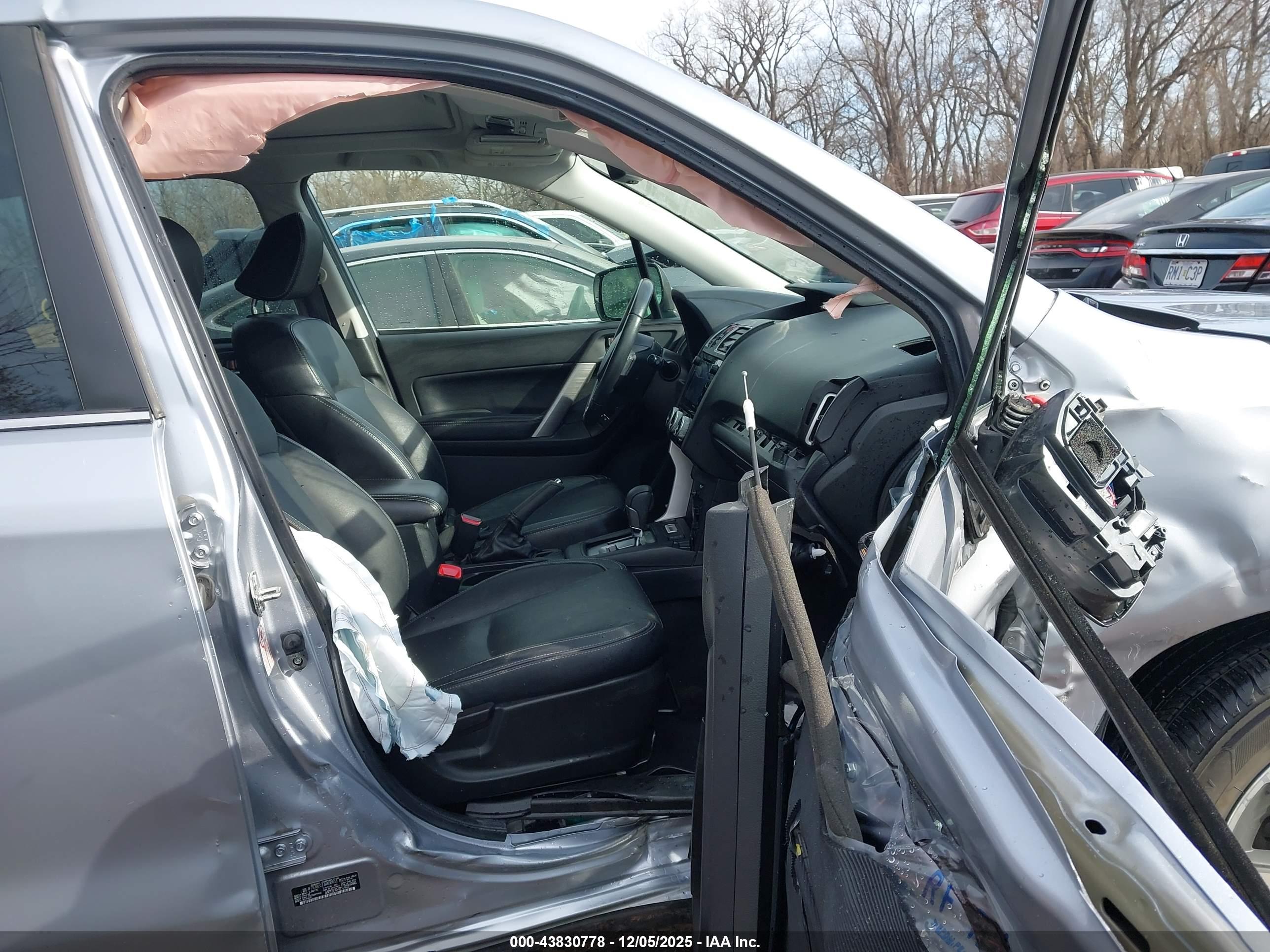 SUBARU FORESTER image 5