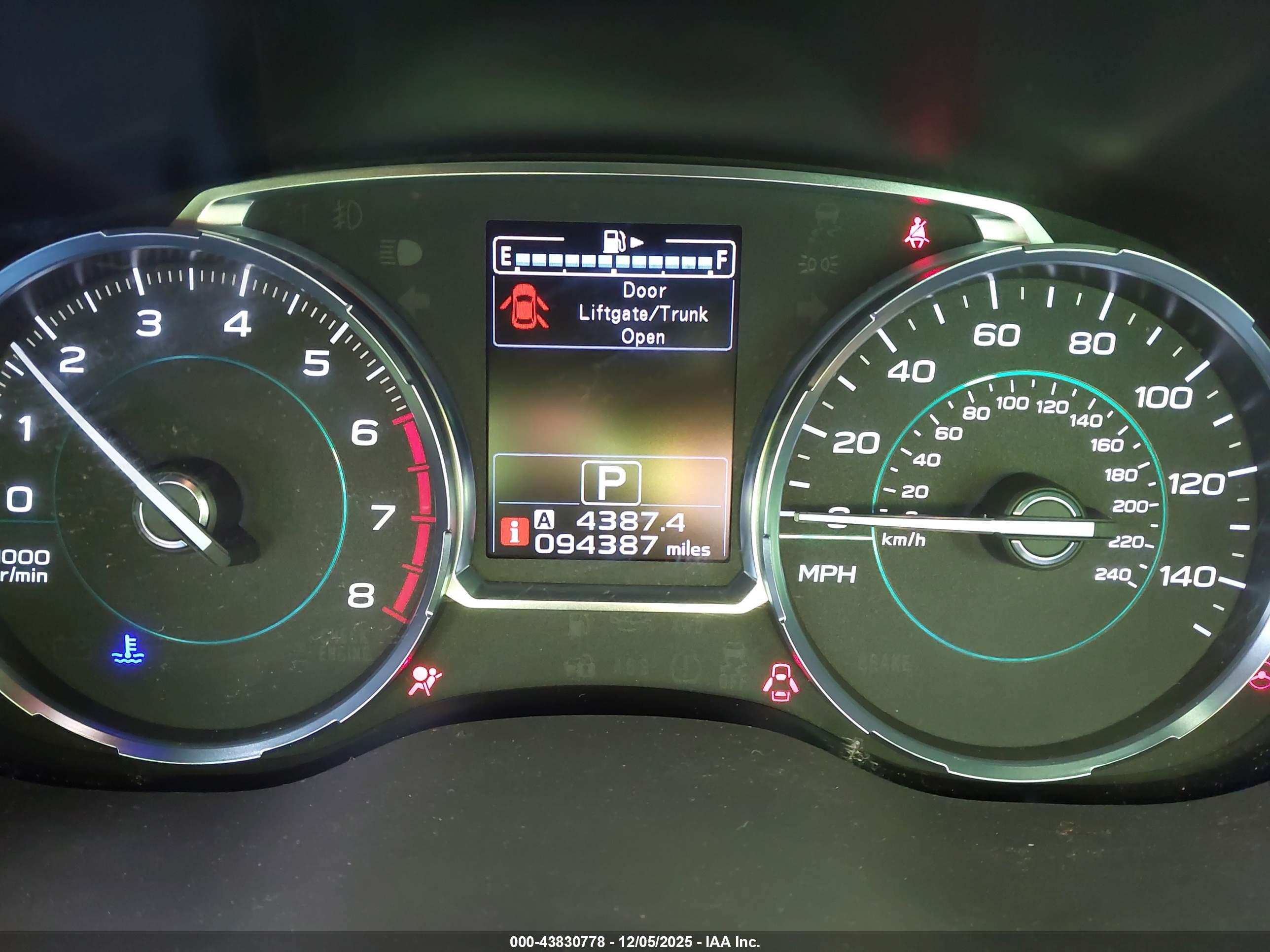 SUBARU FORESTER image 7