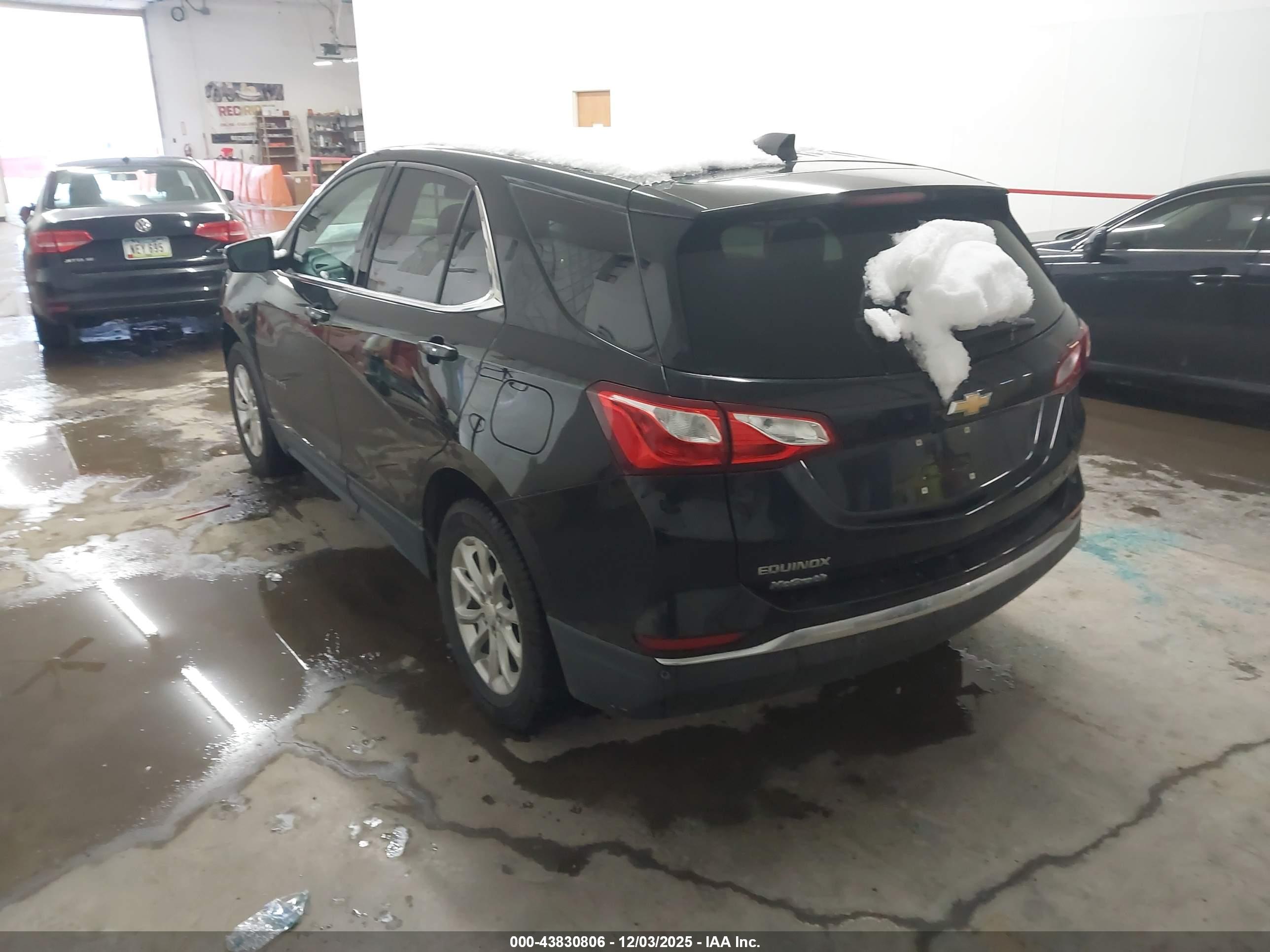 CHEVROLET EQUINOX image 3