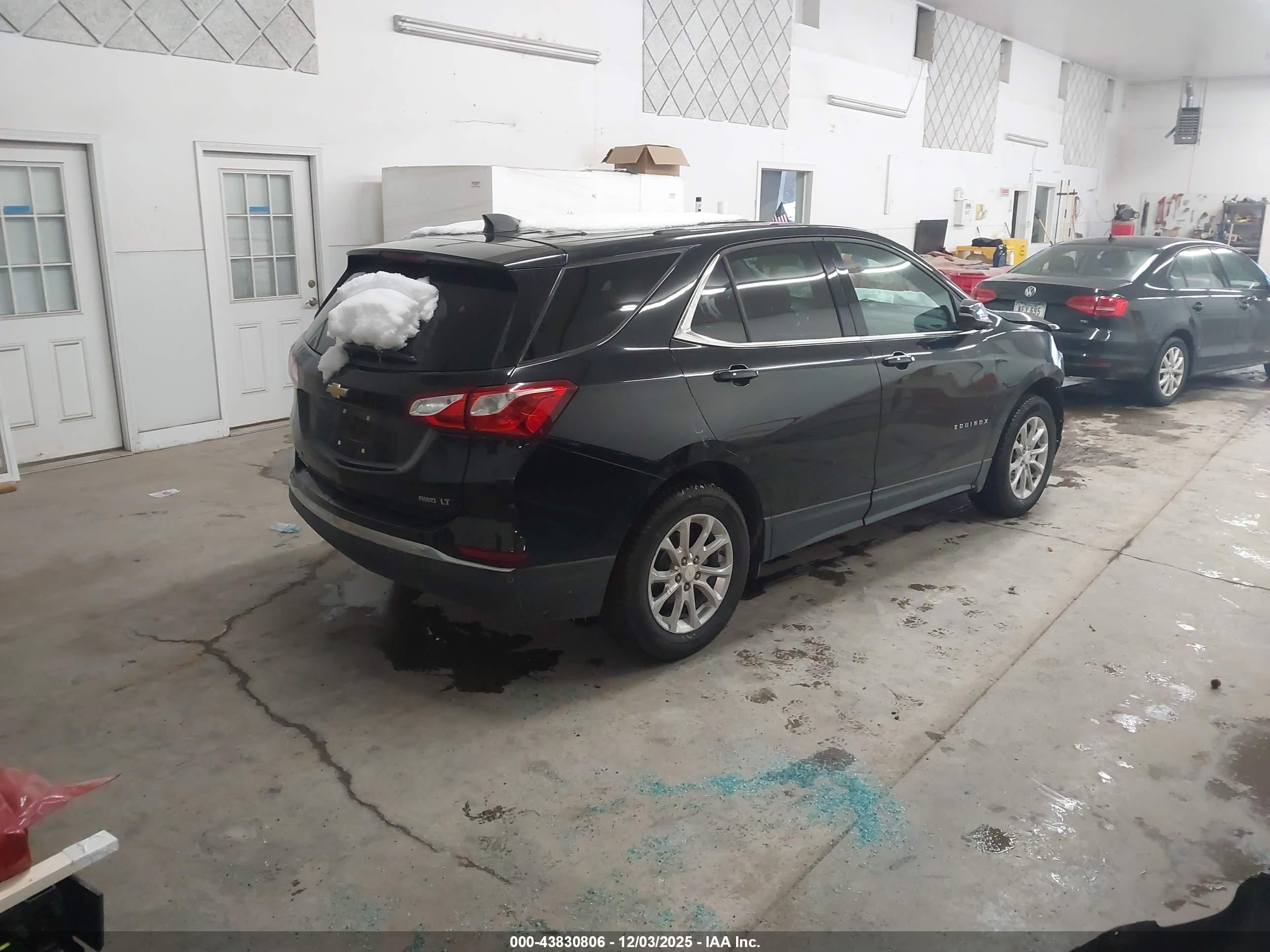 CHEVROLET EQUINOX image 4