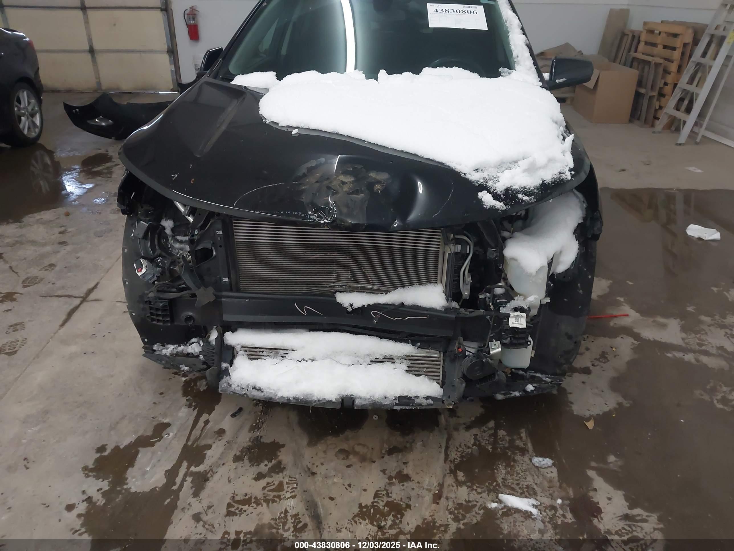 CHEVROLET EQUINOX image 6