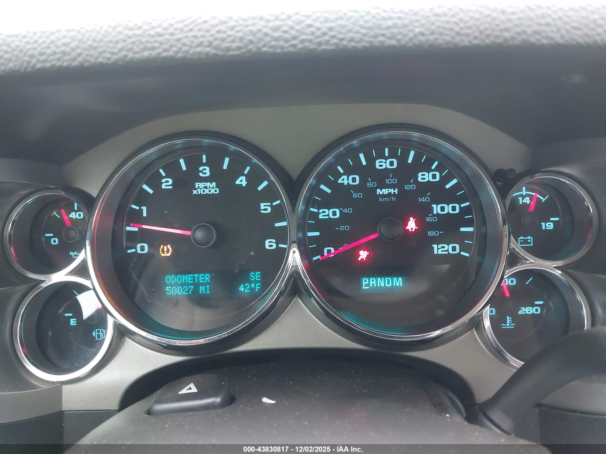 CHEVROLET SILVERADO image 7