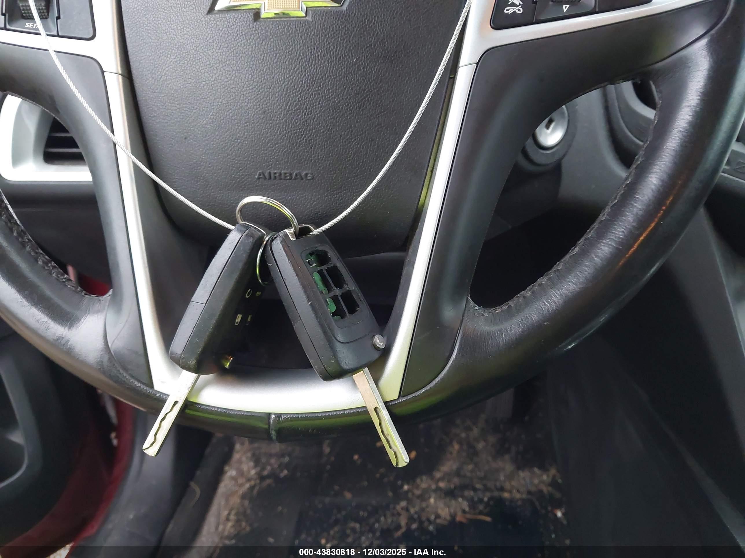 CHEVROLET EQUINOX image 11